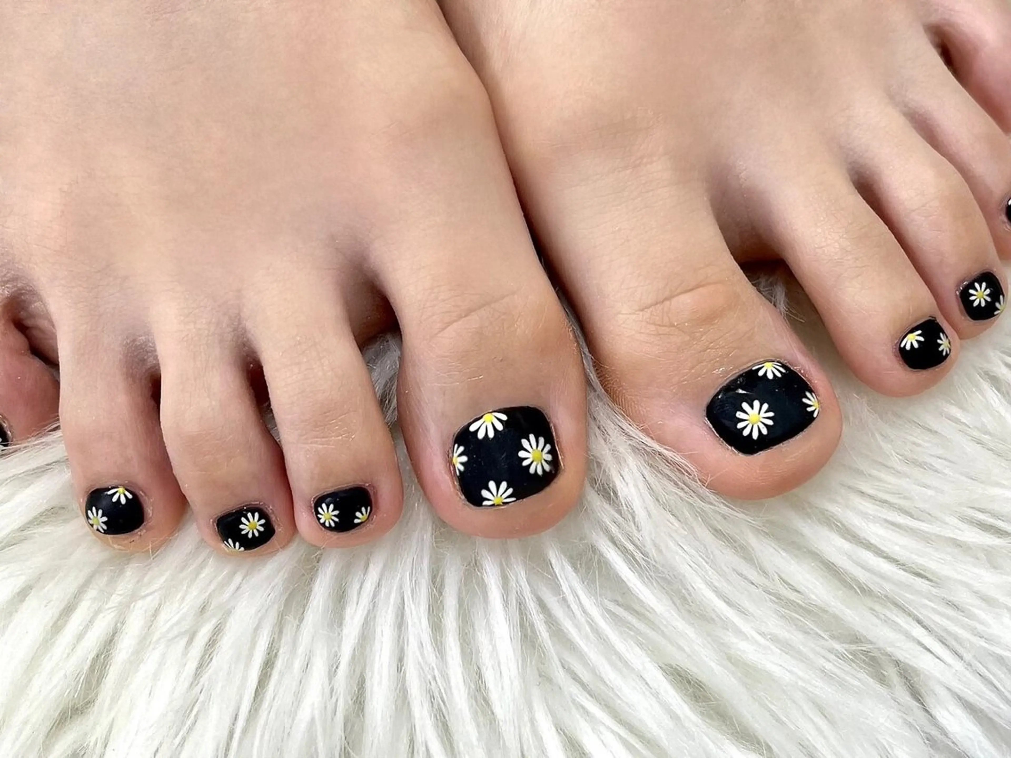 ネイル ネイルサロンリベラ 金山店　水野のネイルデザイン