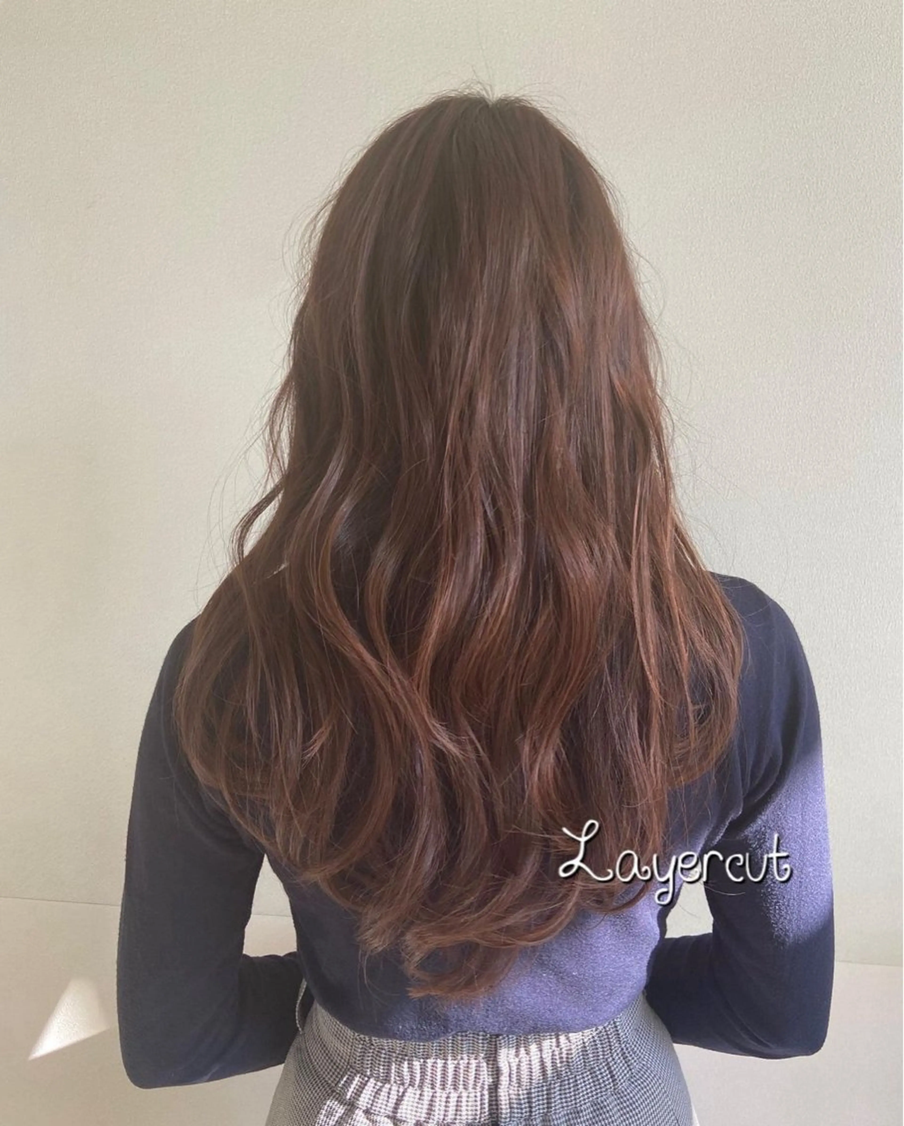 ロング 伊藤 吏花のヘアスタイル