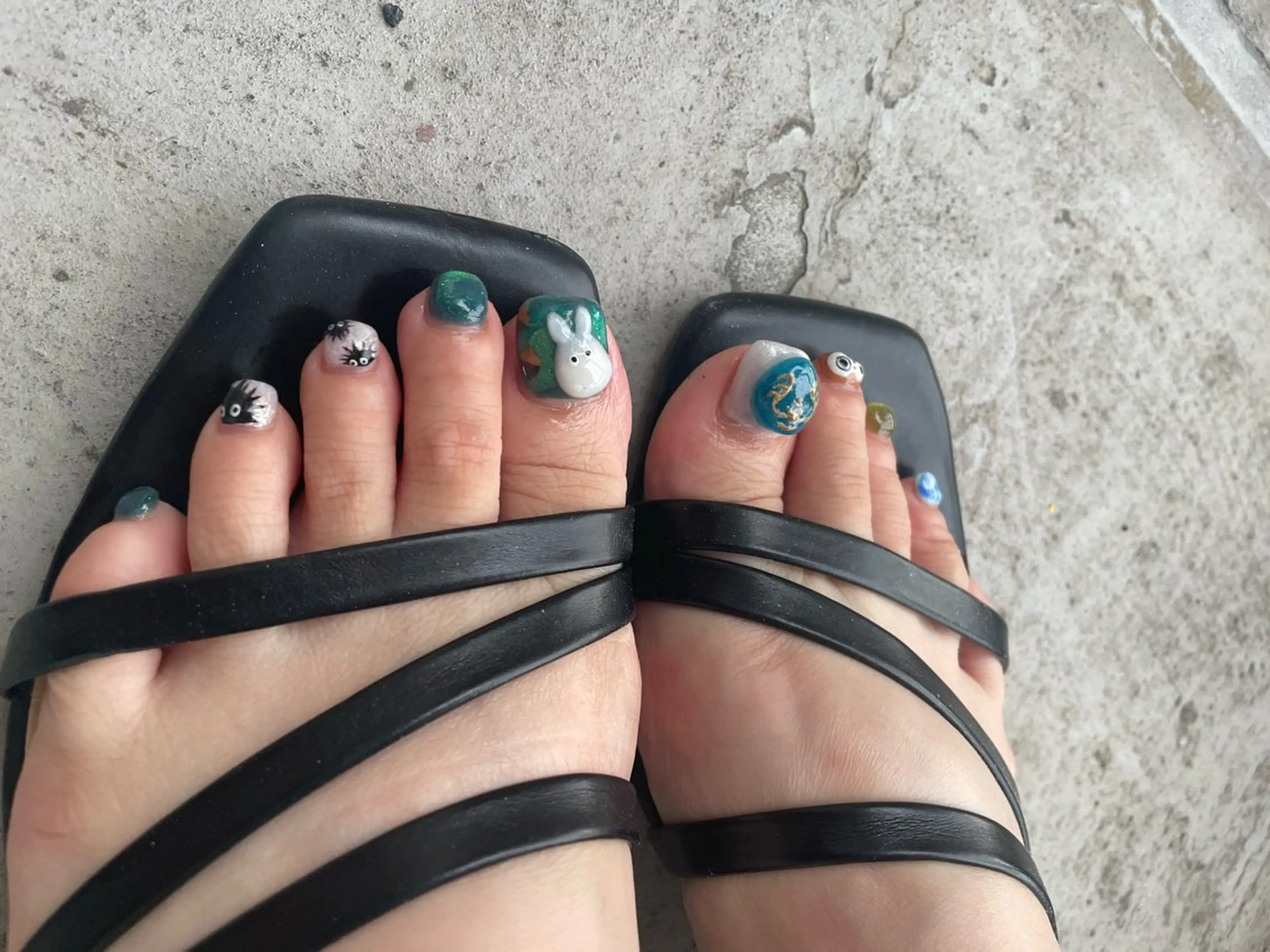 ネイル フットネイル YOUTH natsumiのネイルデザイン