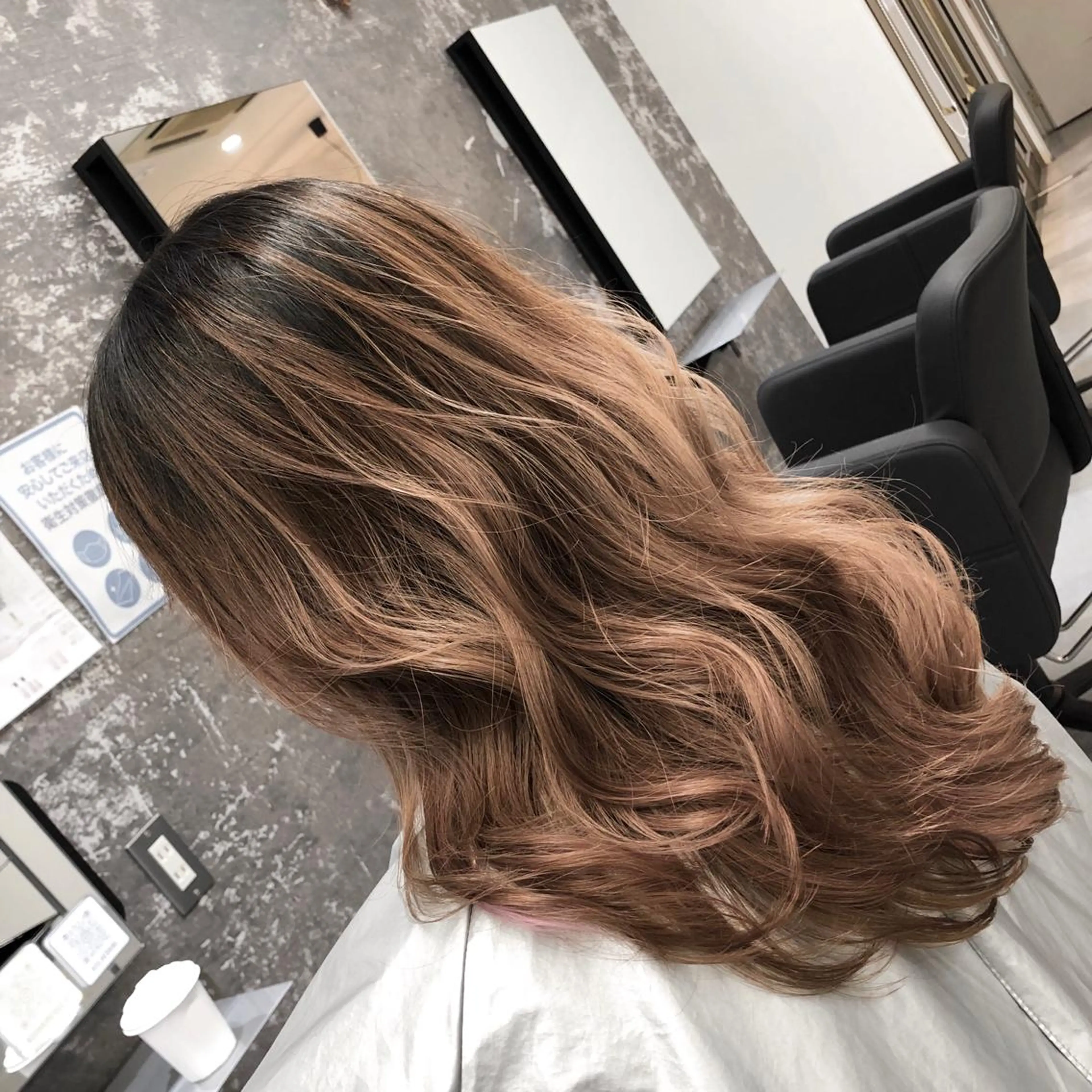 セミロング カラー ヘアアレンジ バレイヤージュ デザインカラー ハイライトカラー 外国人風カラー ハイライト カット ヘアカラー トリートメント アンドウ ユウ/ レイヤーカット/韓国のヘアスタイル