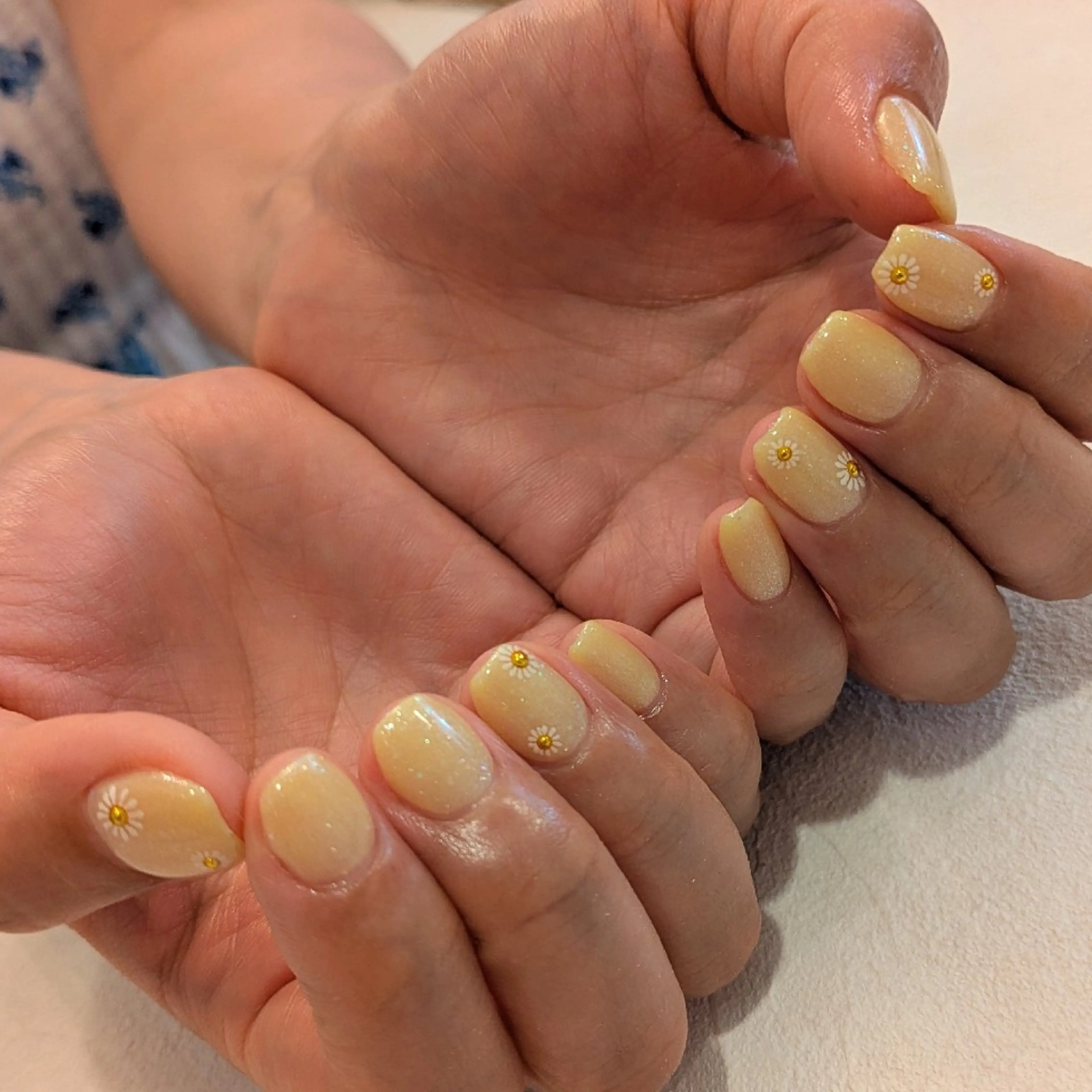ネイル フラワーネイル ジェヌインネイル 河内のネイルデザイン