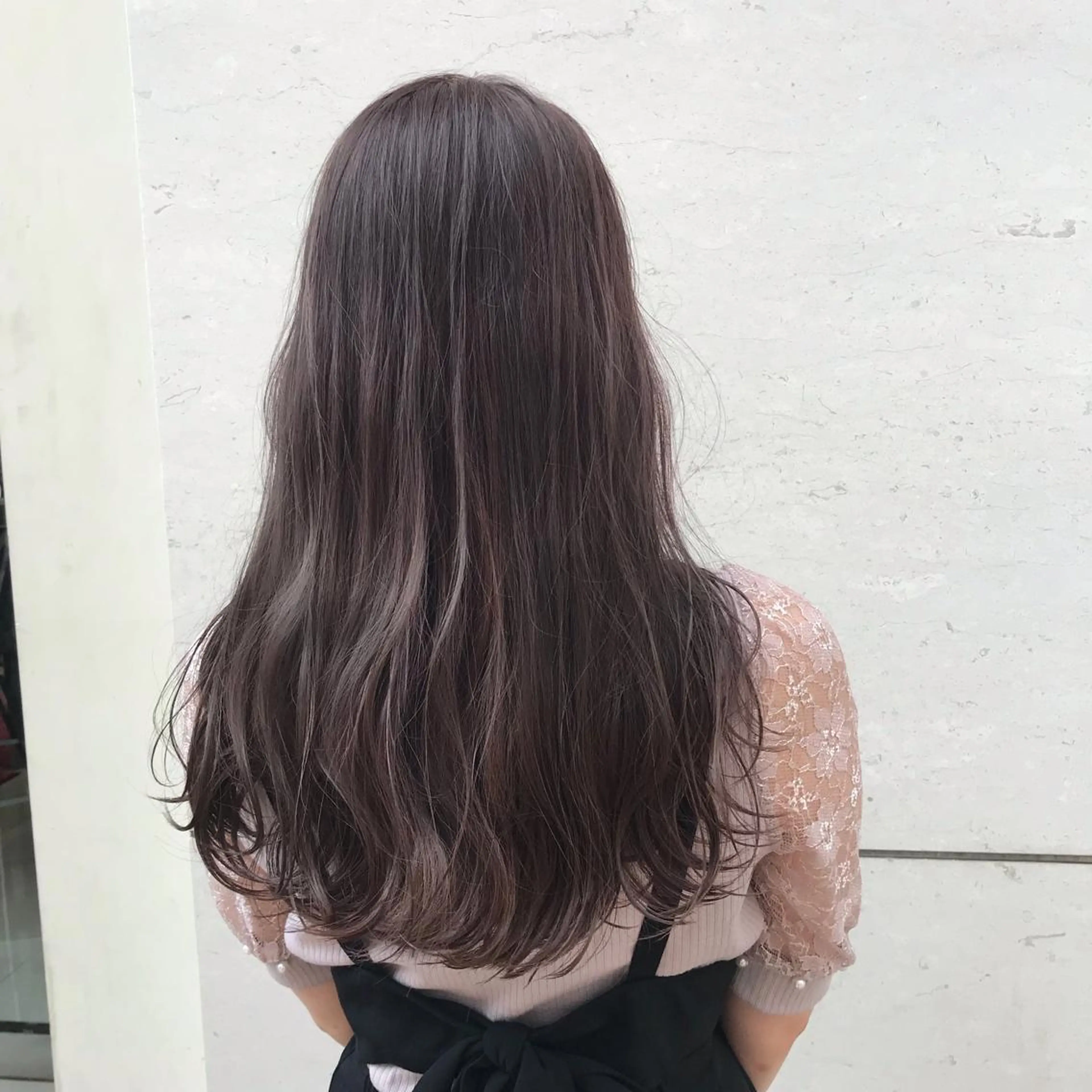 カラー ブリーチ ケアブリーチ ダブルカラー イヤリングカラー ハイライトカラー 落合しほ/韓国ヘア/ 髪質改善/縮毛矯正のヘアスタイル