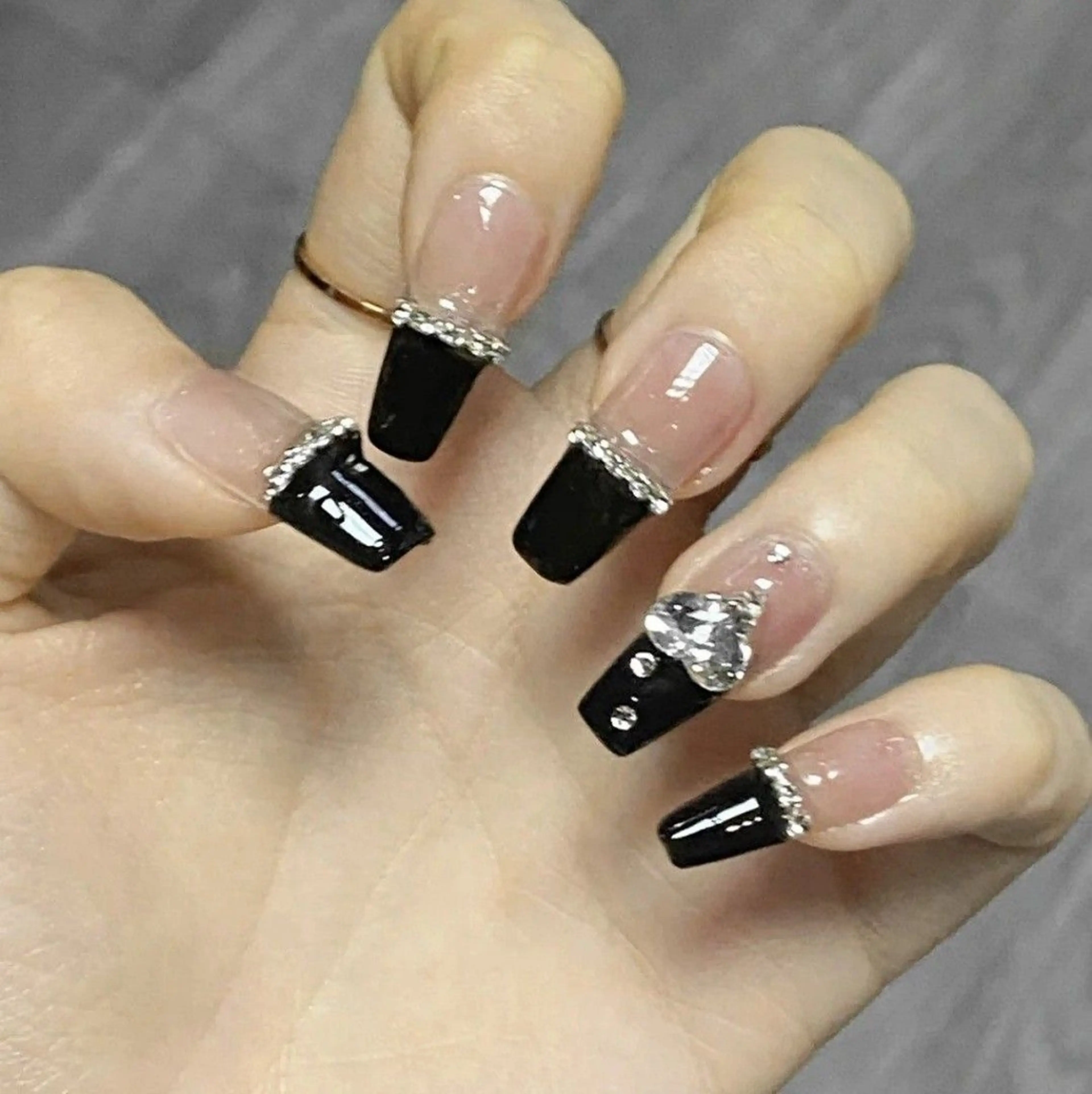 ネイル 長さ出し フレンチネイル グラデーション 卒業式 マグネットネイル MIHANA NAILのネイルデザイン