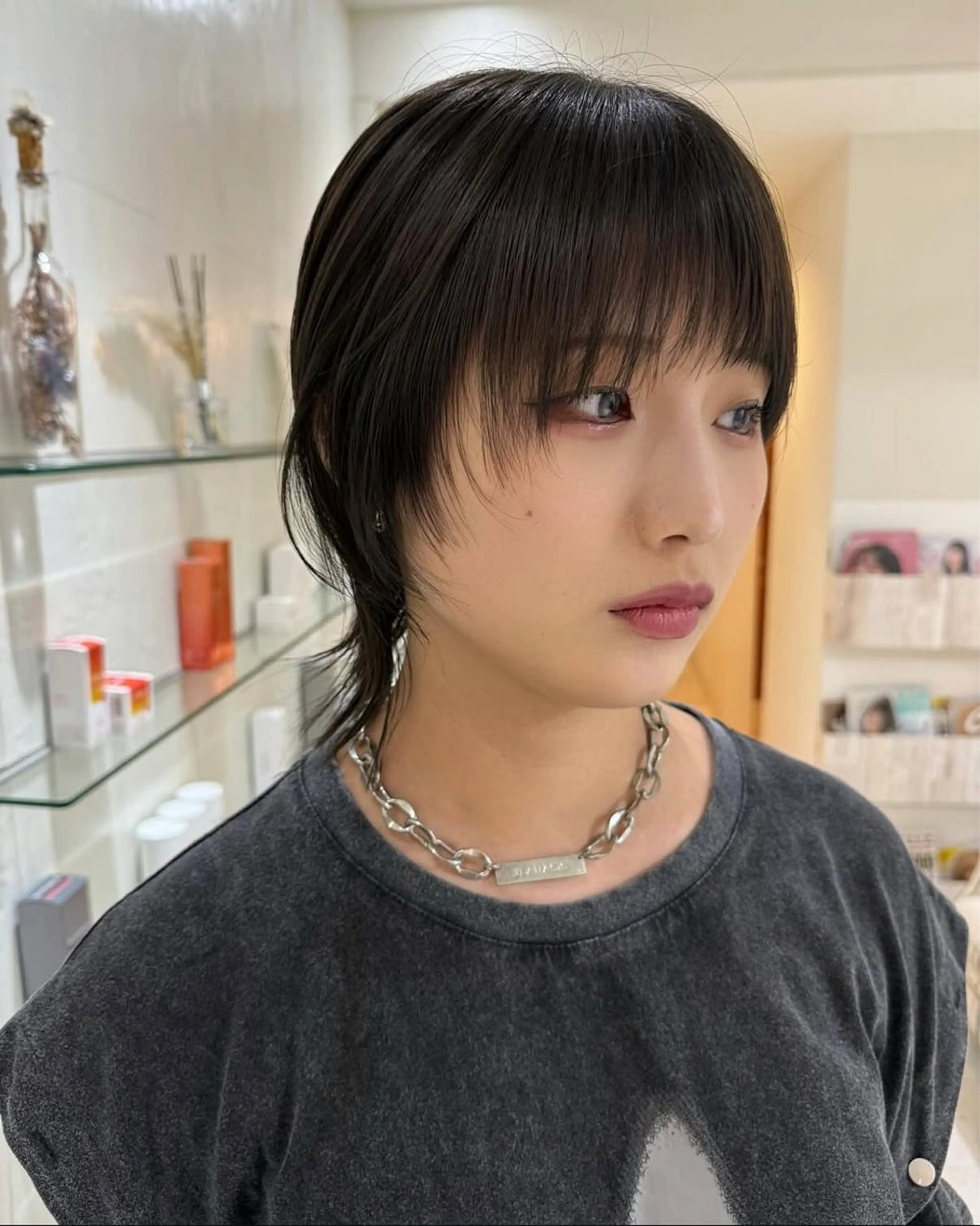 ミディアム カラー 顔まわりレイヤー 顔周りカット レイヤーカット ウルフカット ウルフレイヤー カット ヘアカラー トリートメント 河合秀明/ショート /ボブ/レイヤーのヘアスタイル