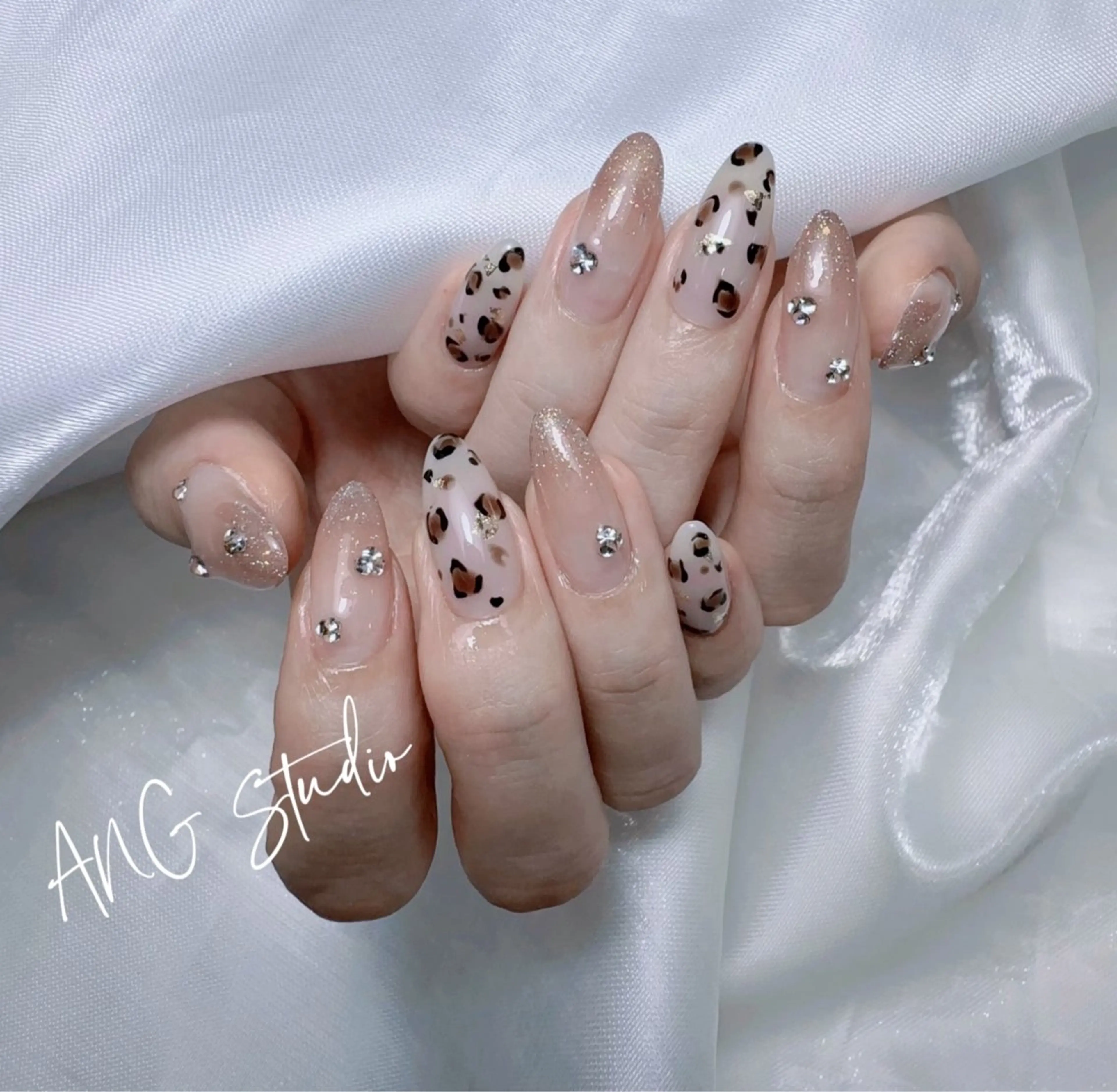 ネイル ハンドネイル ハンドケア ANG Studioのネイルデザイン