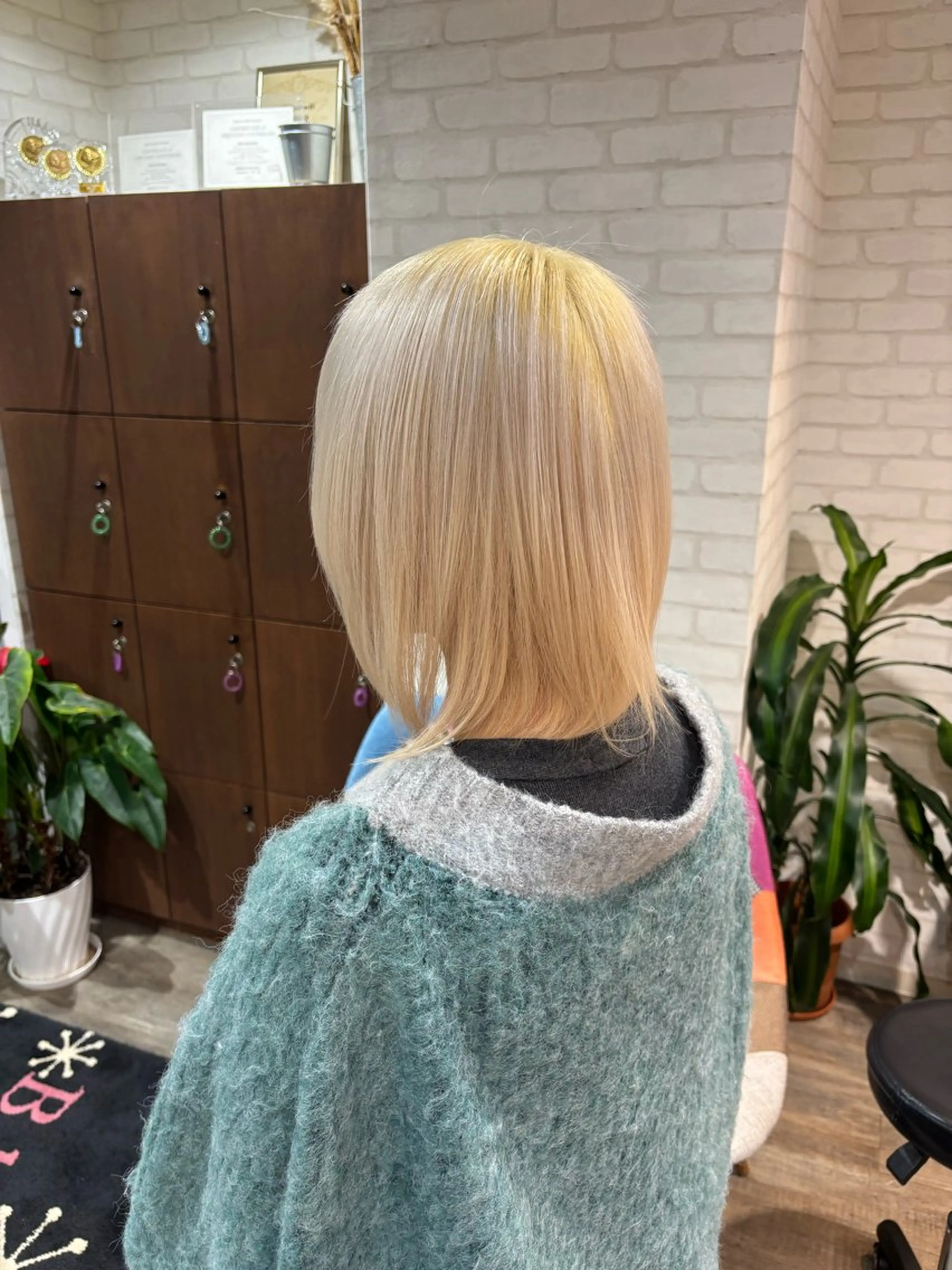カラー 抜きっぱなしブロンド ブロンド 髪質改善 🫧ブロッサム 田中 琴羽🫧のヘアスタイル
