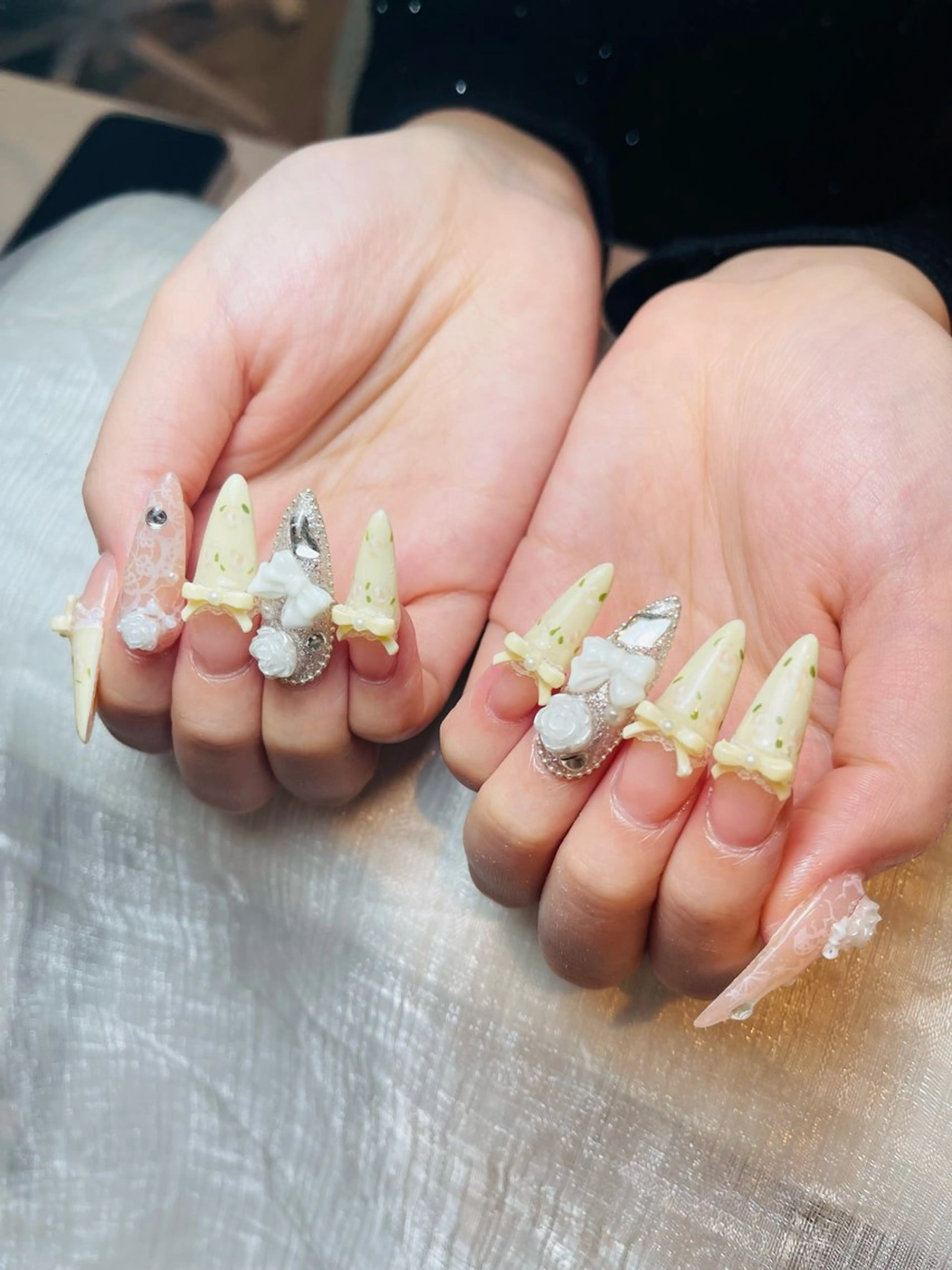 ネイル アートネイル ジェルネイル ニュアンスネイル シンプルネイル ネイルチップ ハンドネイル Nie Nail Hinatachanのネイルデザイン