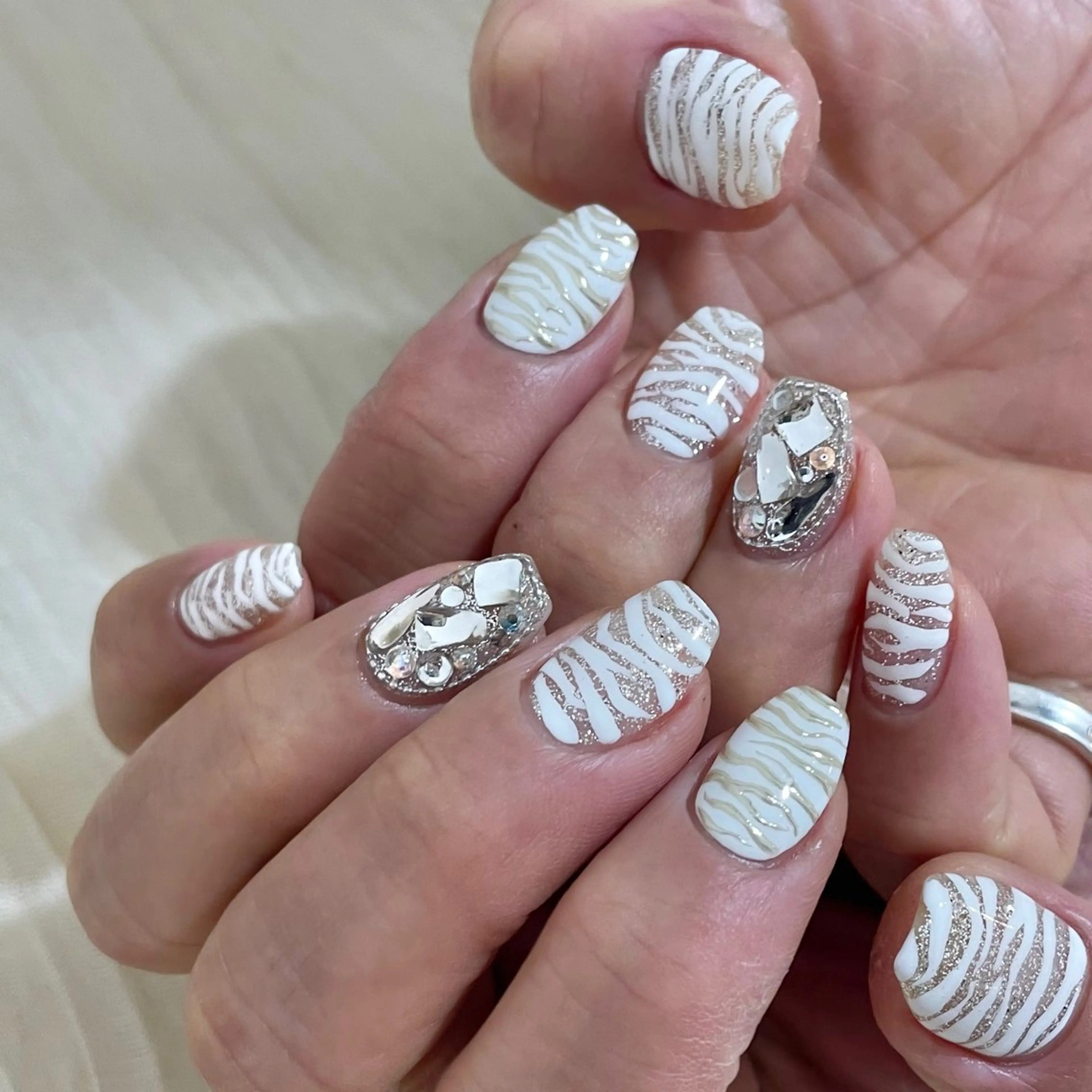 ネイル m-nail所属・m-nail 🌙minamiのネイルデザイン