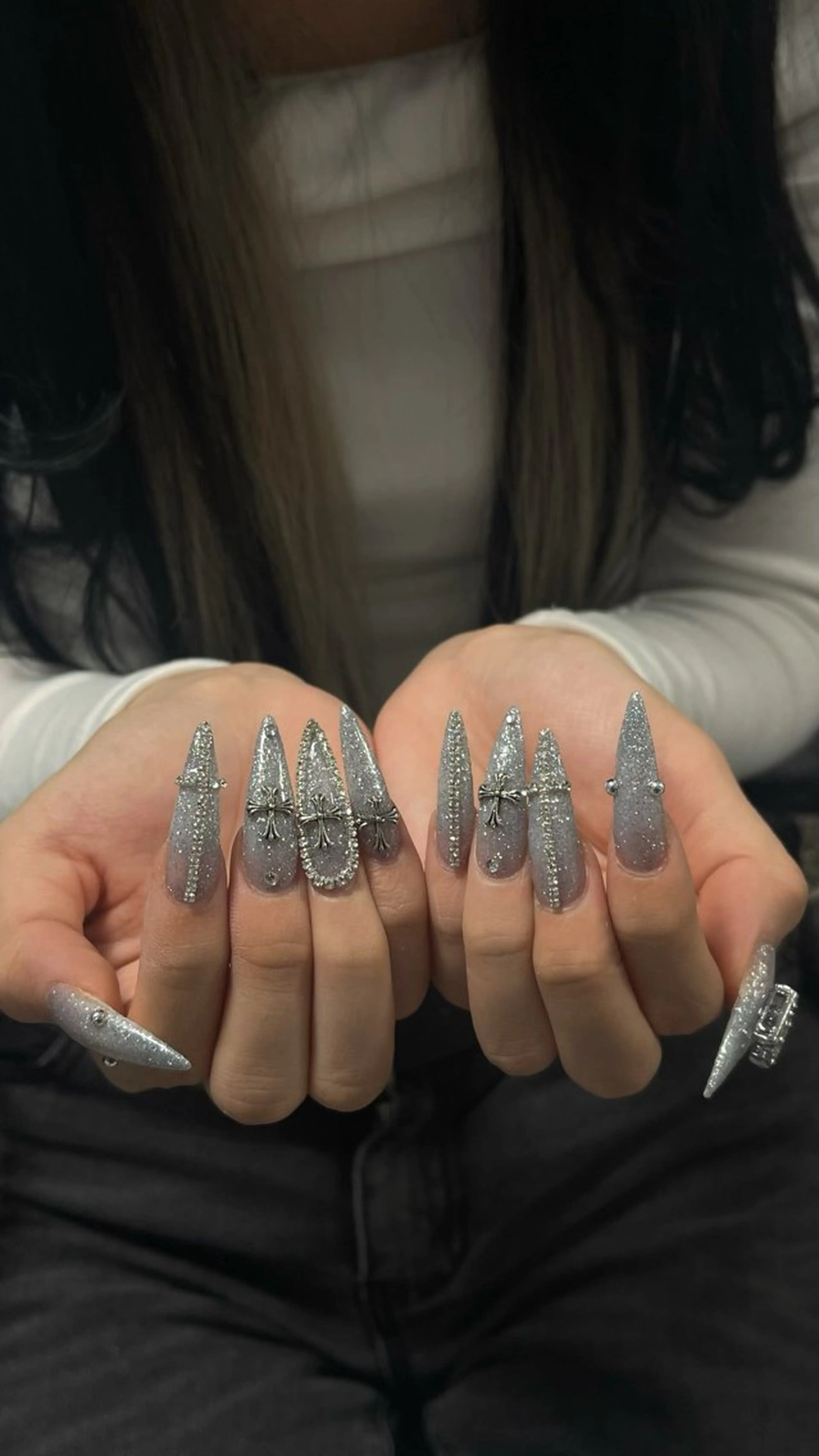 ネイル アートネイル ジェルネイル グラデーション キラキラネイル ニュアンスネイル ハンドネイル Kitty Nailのネイルデザイン