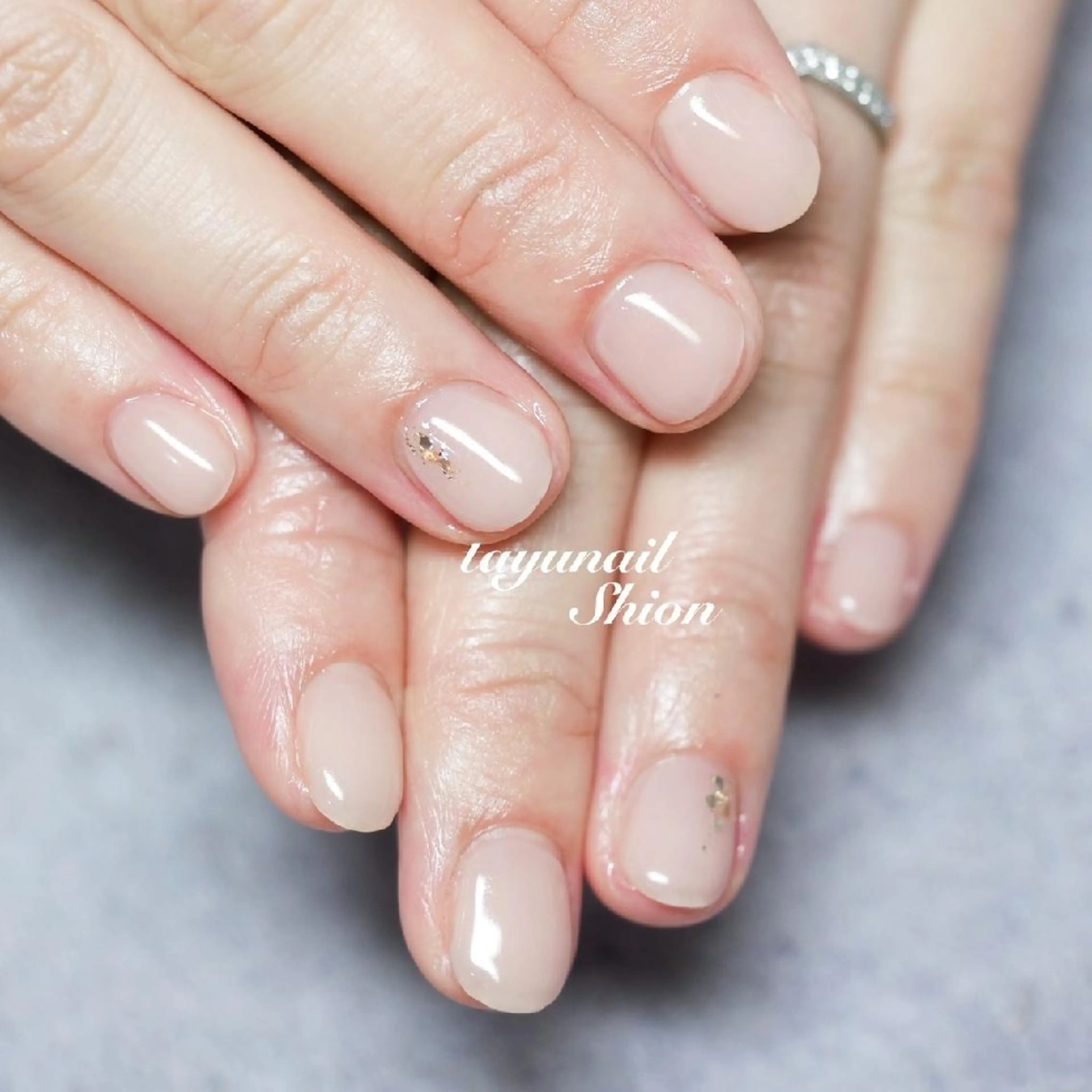 ネイル ブルー ジェルネイル パラジェル ショートネイル 夏ネイル ネイルサロン 【たゆnail】のネイルデザイン