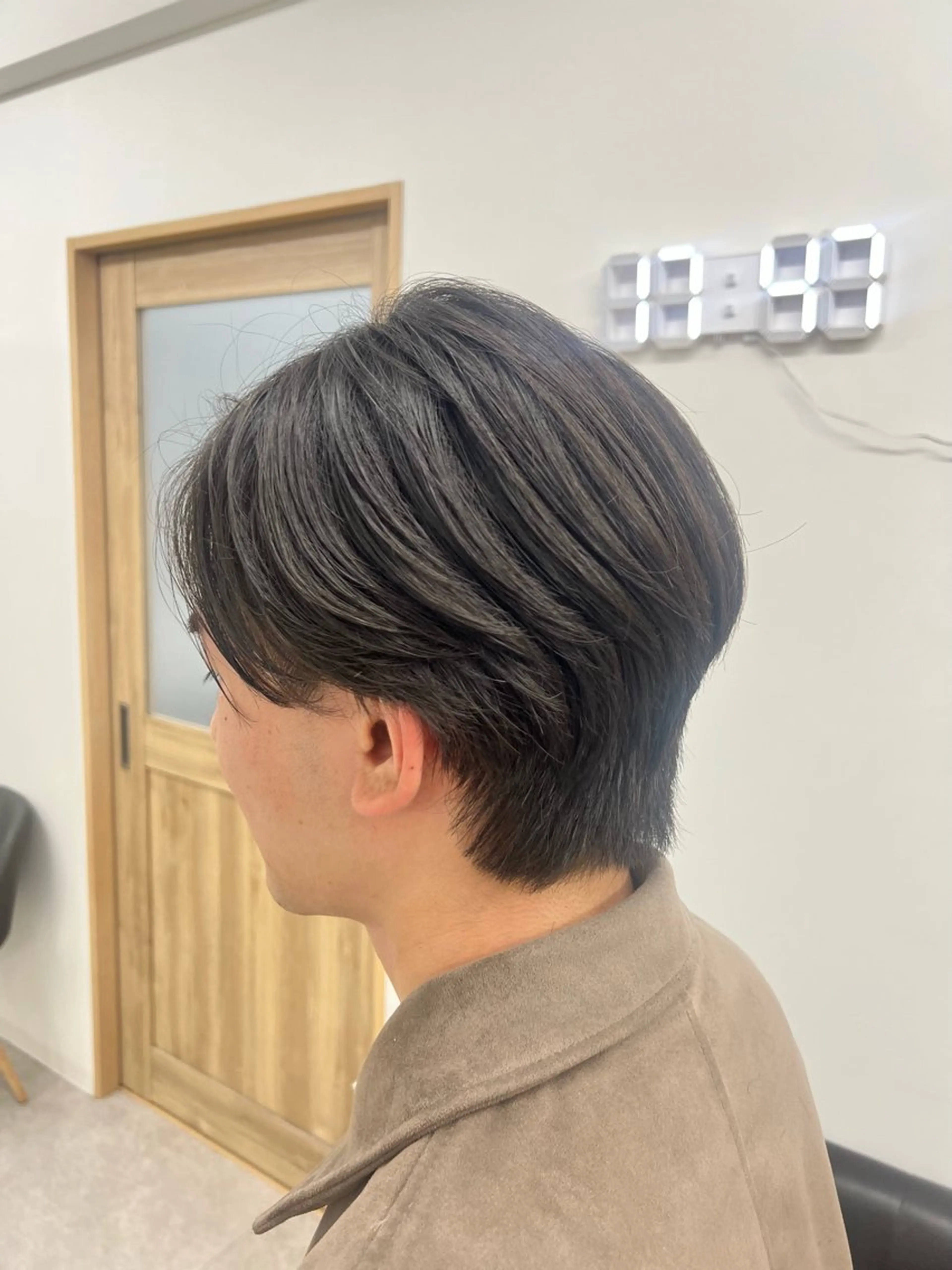 【白髪にお悩みな方へ💁‍♀️】メンズカット+グレイカラー　6500円の写真