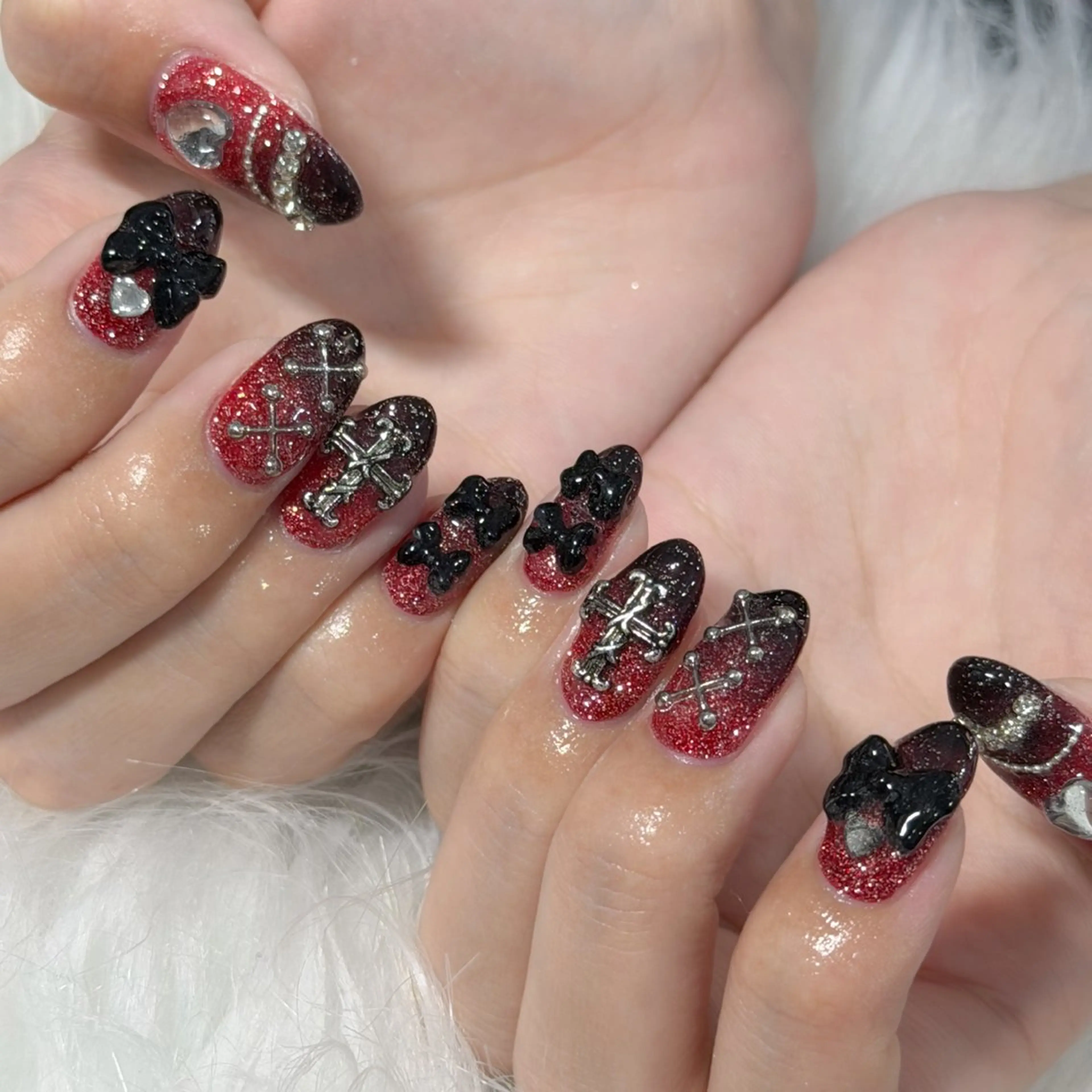 ネイル ハンドネイル フットネイル LAVISH nanamiのネイルデザイン