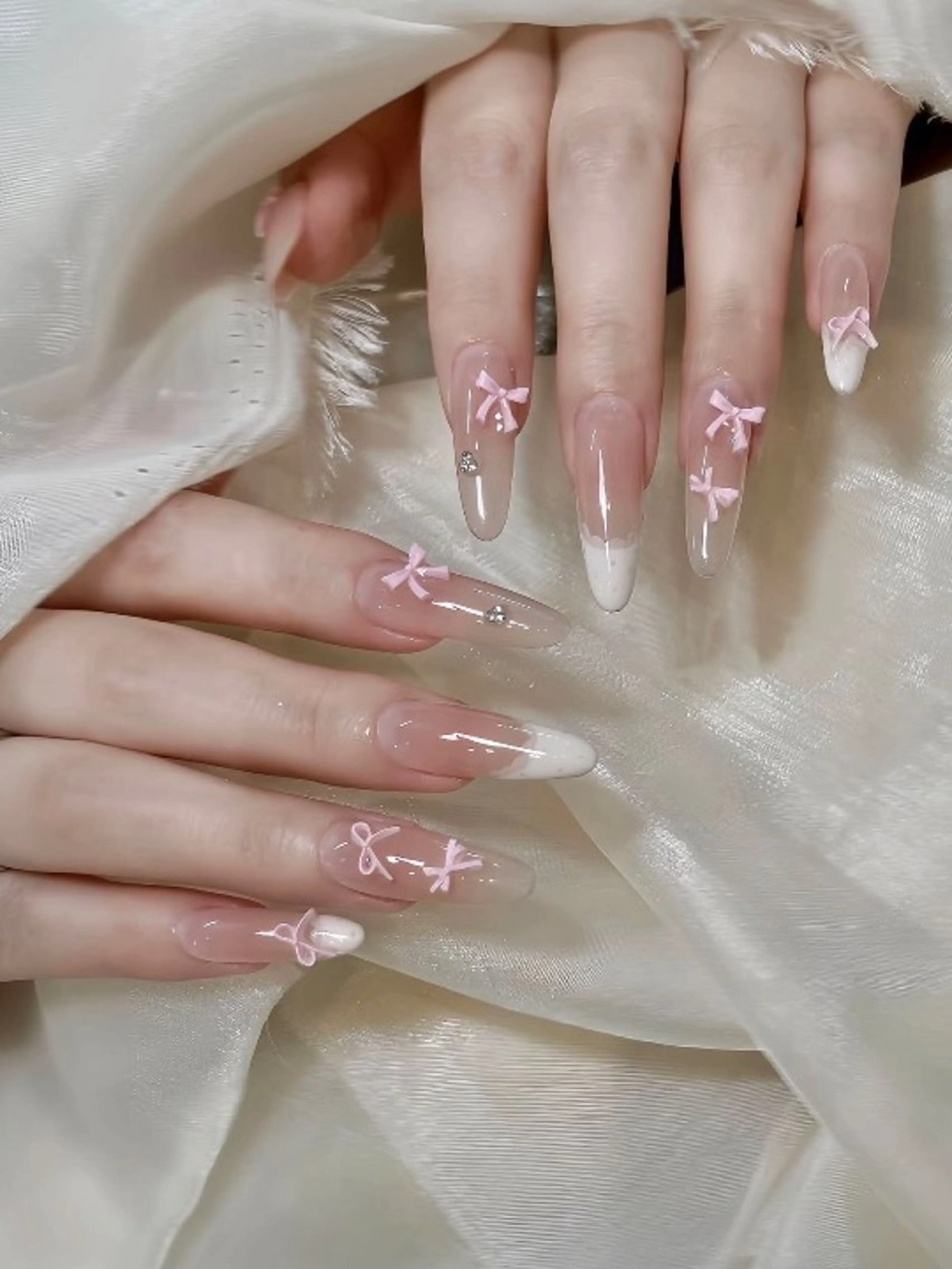 カラー グラデーションカラー ピンクカラー ハンドネイル AIN Nailのネイルデザイン