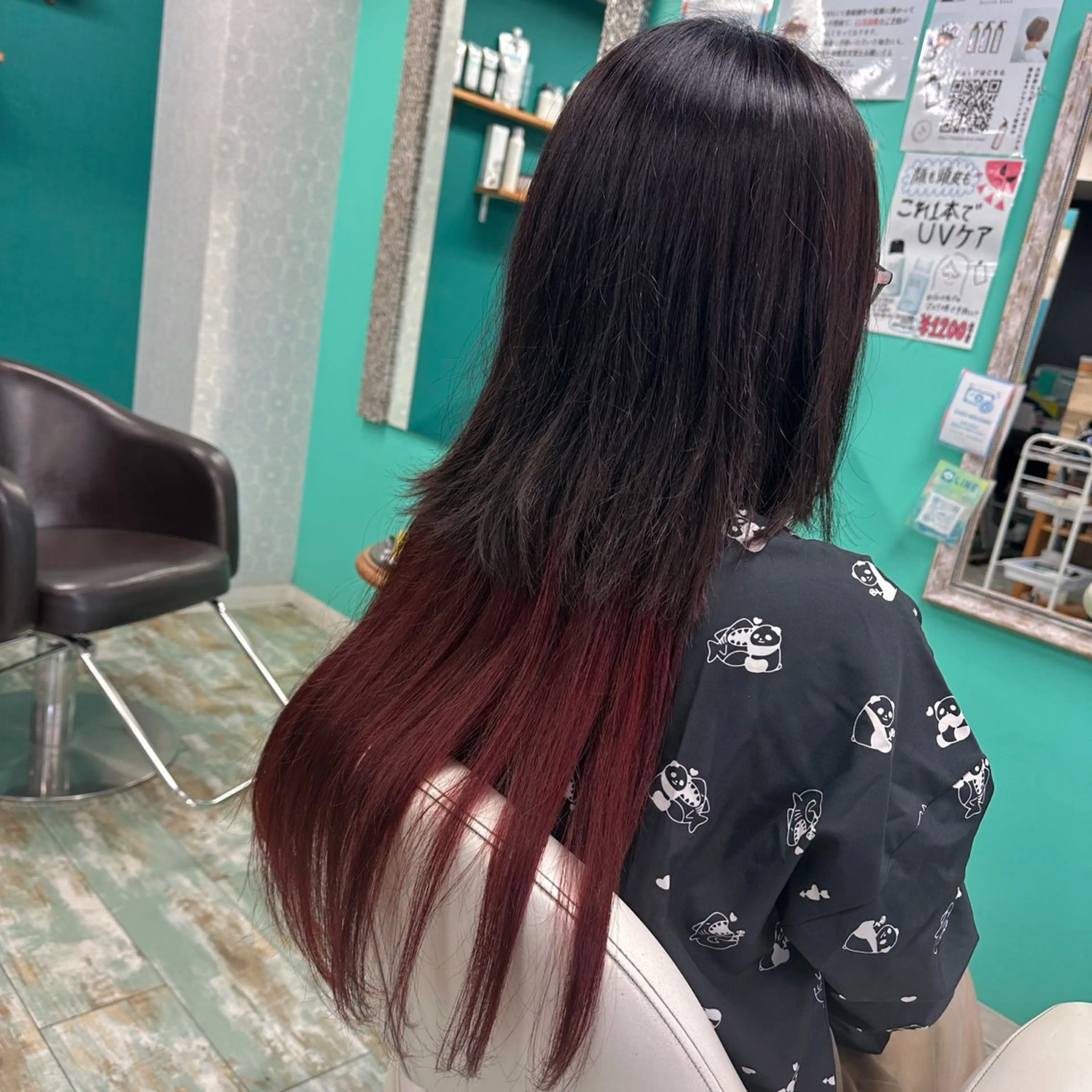 ロング ヘアカラー 三原 友美のヘアスタイル