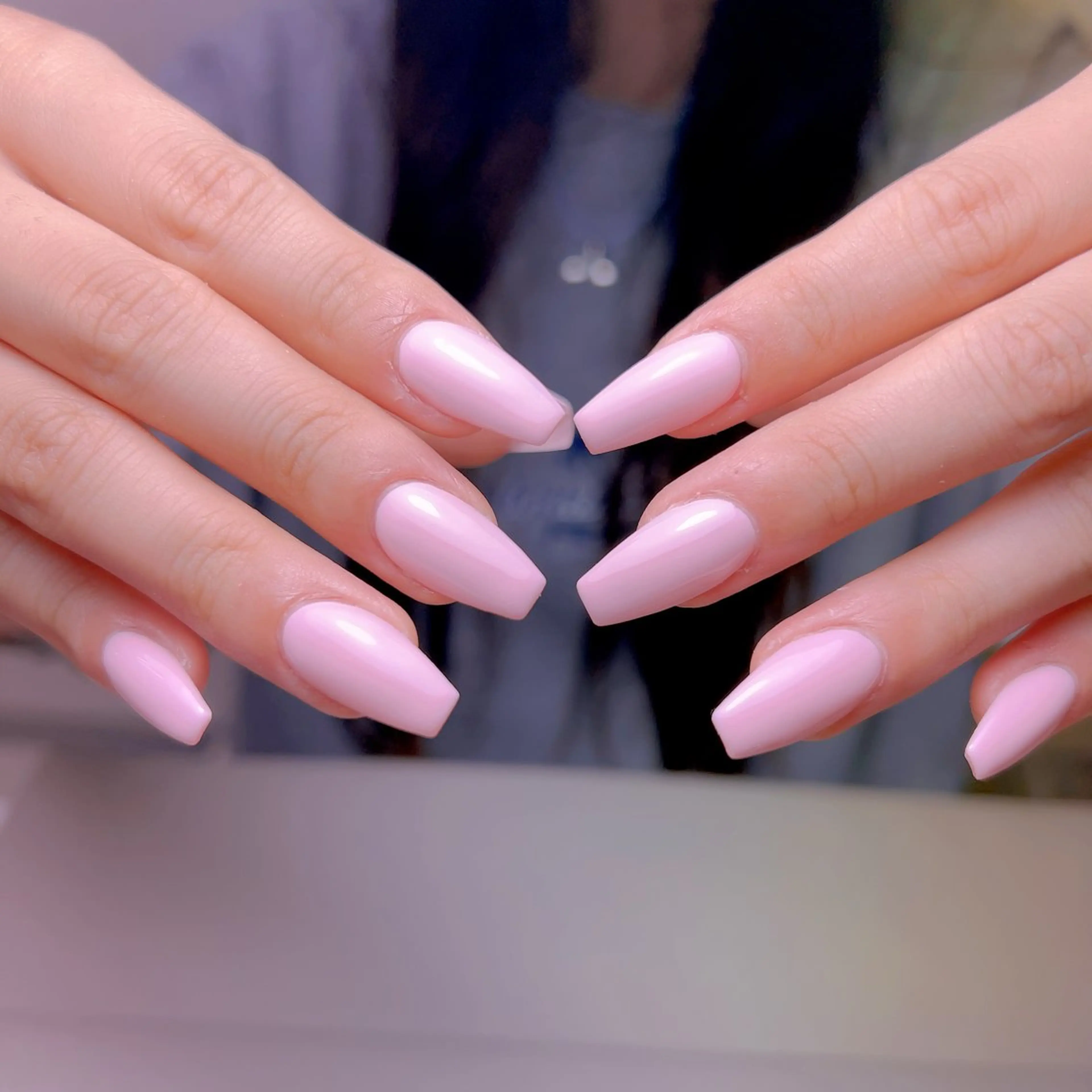 ネイル フレンチネイル ジェルネイル グラデーション 韓国ネイル マグネットネイル ハンドネイル 【長さ出し】 IRIS NAILのネイルデザイン