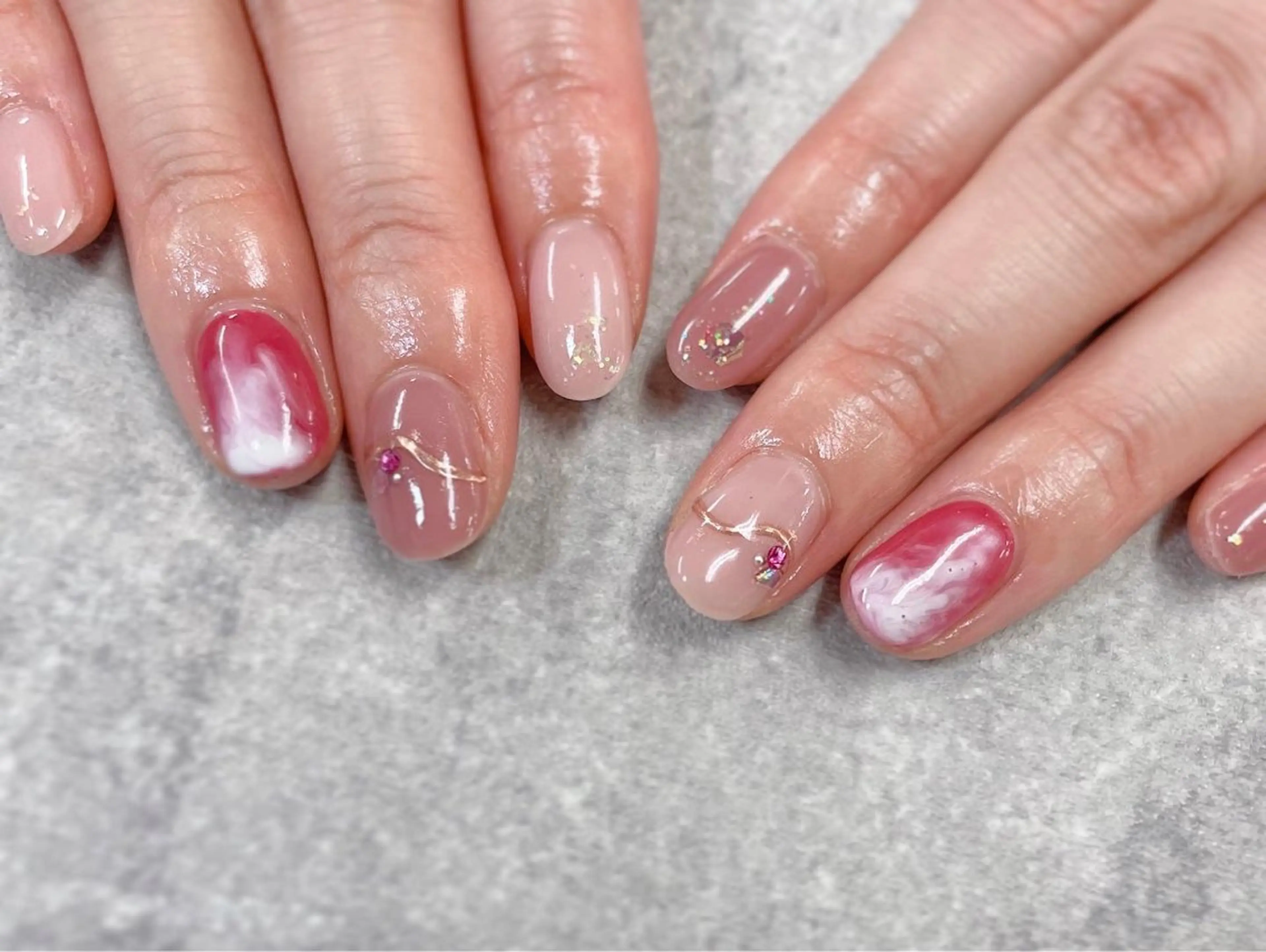 ネイル ラメ(グリッター) ミラーネイル ニュアンスネイル ハンドネイル foglia❁﻿. ⌇﻿imamuraのネイルデザイン