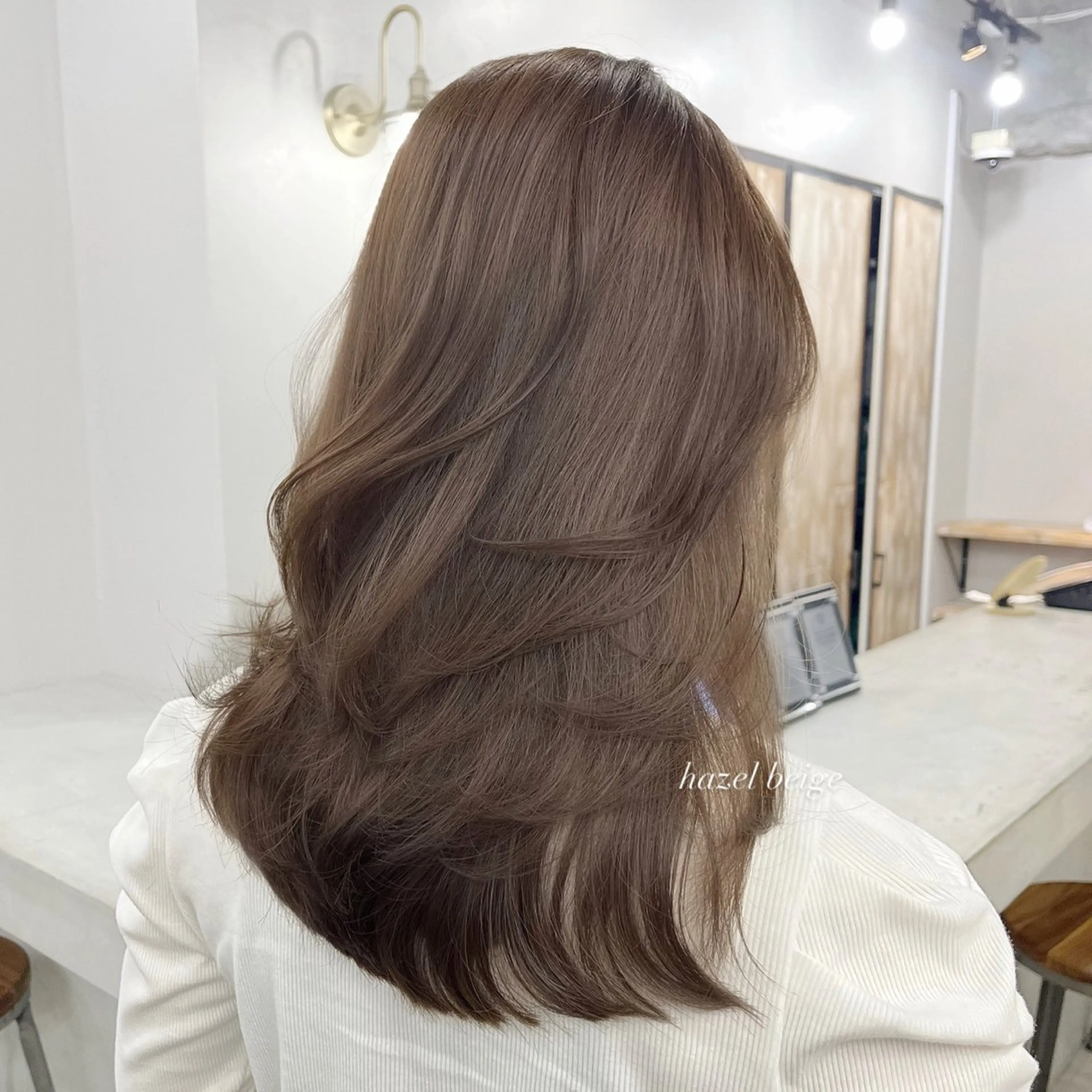 セミロング カラー ベージュカラー 透明感カラー ダブルカラー ミルクティーベージュ 韓国風ヘア カット ヘアカラー トリートメント 韓国ヘア🫧 KAZUTOのヘアスタイル