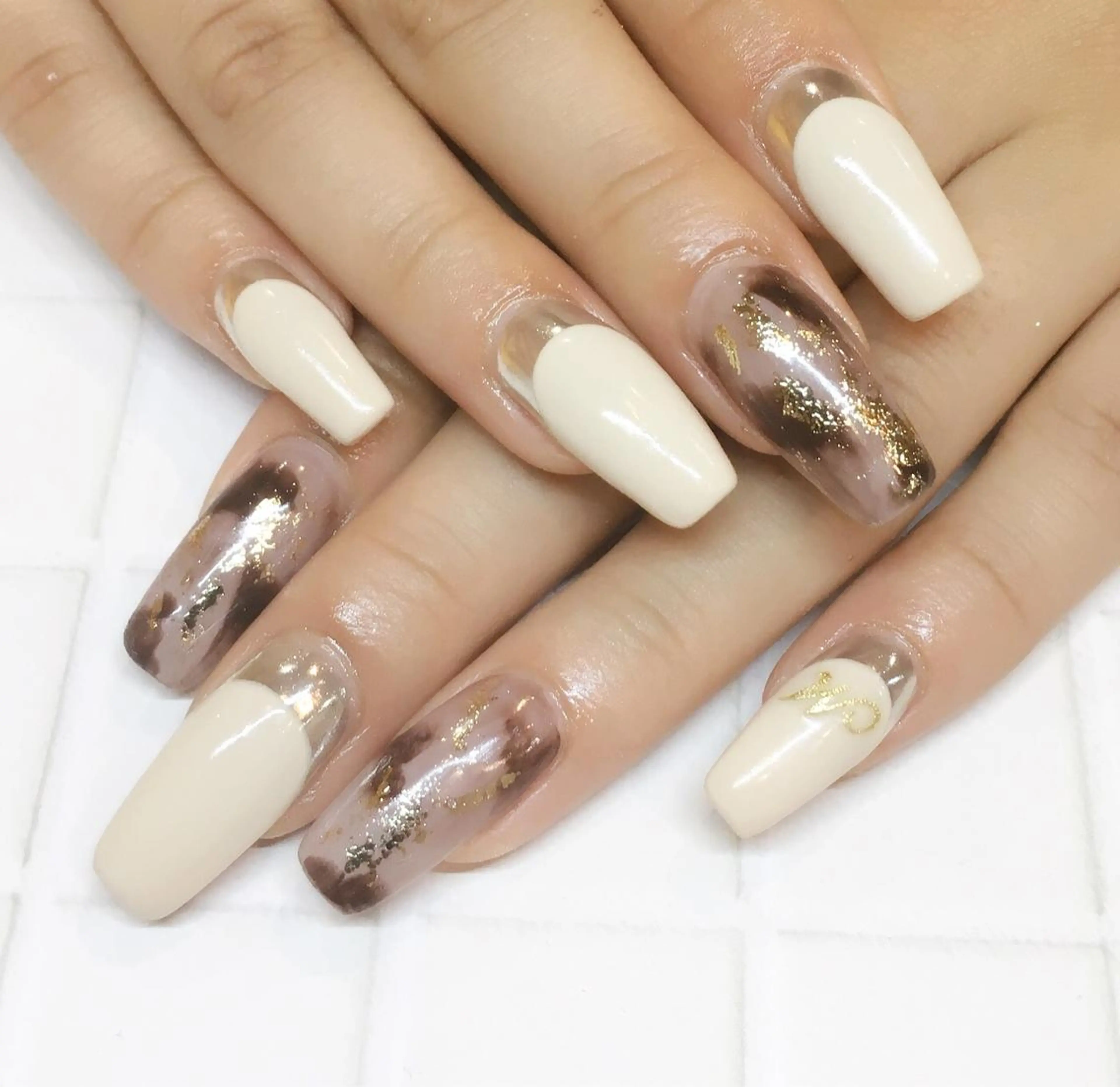 ネイル ミラーネイル 持ち込み スカルプネイル スクエアネイル nail salon Soeurのネイルデザイン