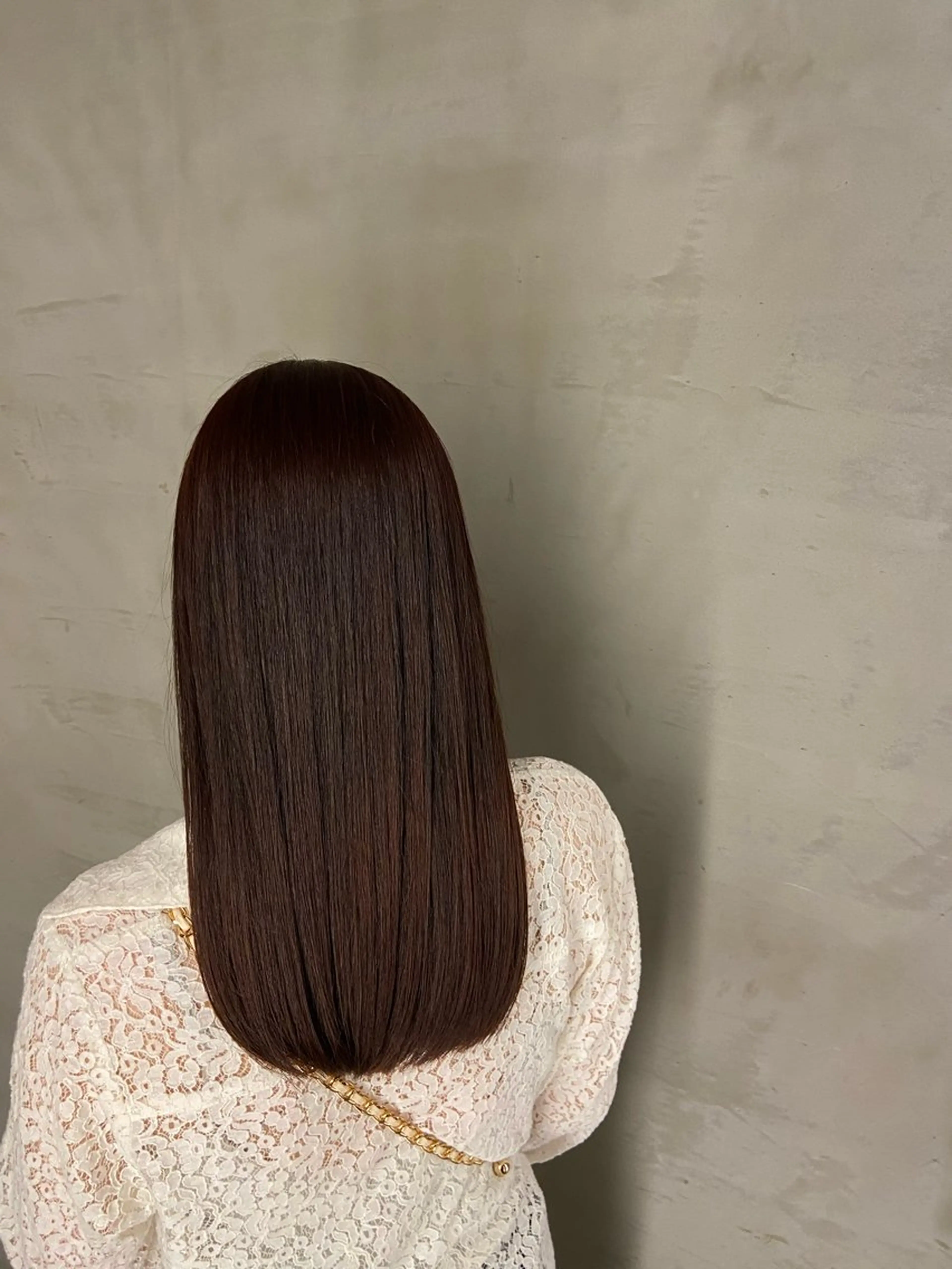 ミディアム . mioのヘアスタイル