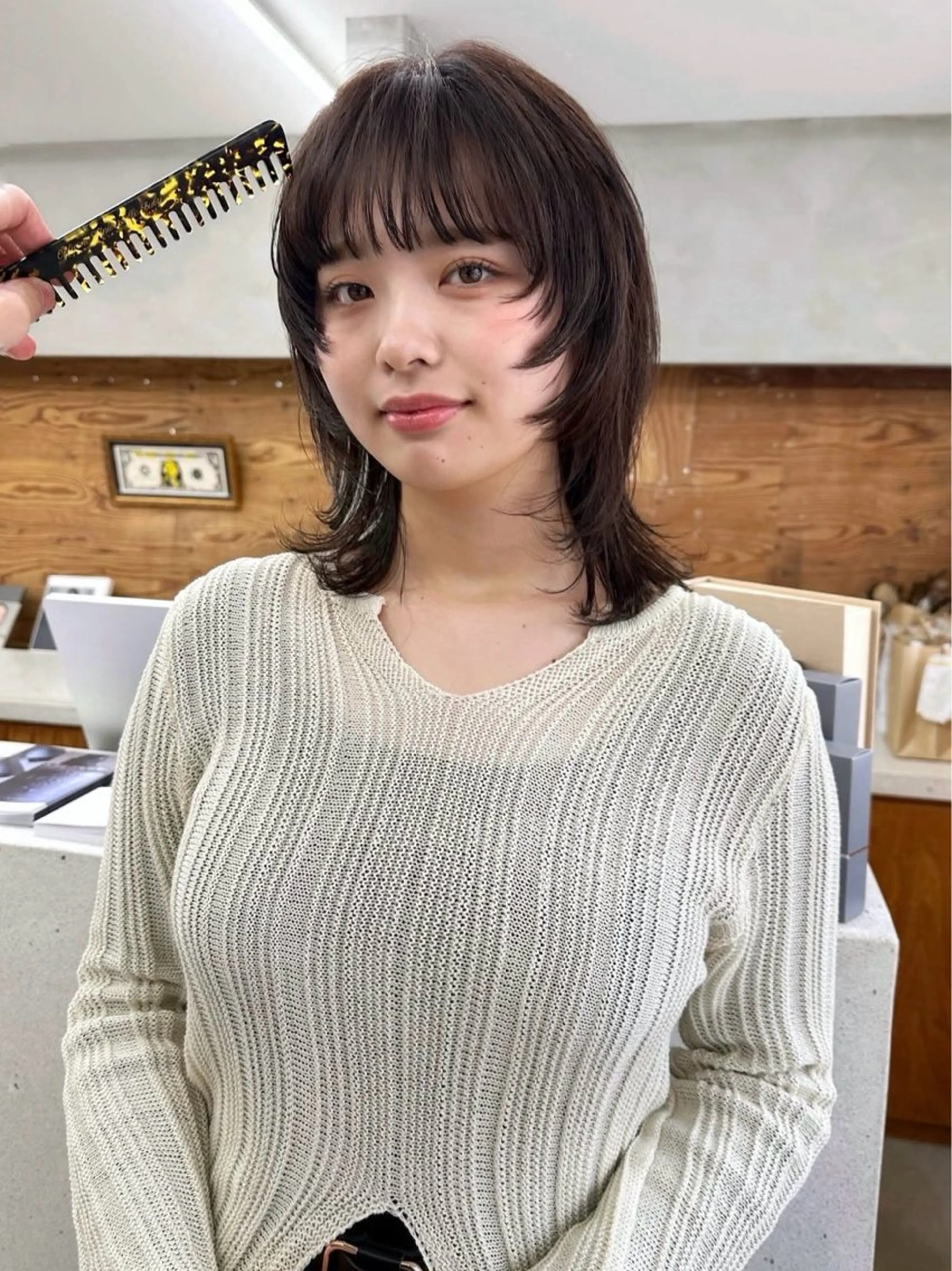 ミディアム カラー ミディアムレイヤー ベージュカラー ブラウンカラー ブラウンベージュ 顔まわりレイヤー カット ヘアカラー パーマ /レイヤー 榛地渉馬 /矢場町のヘアスタイル