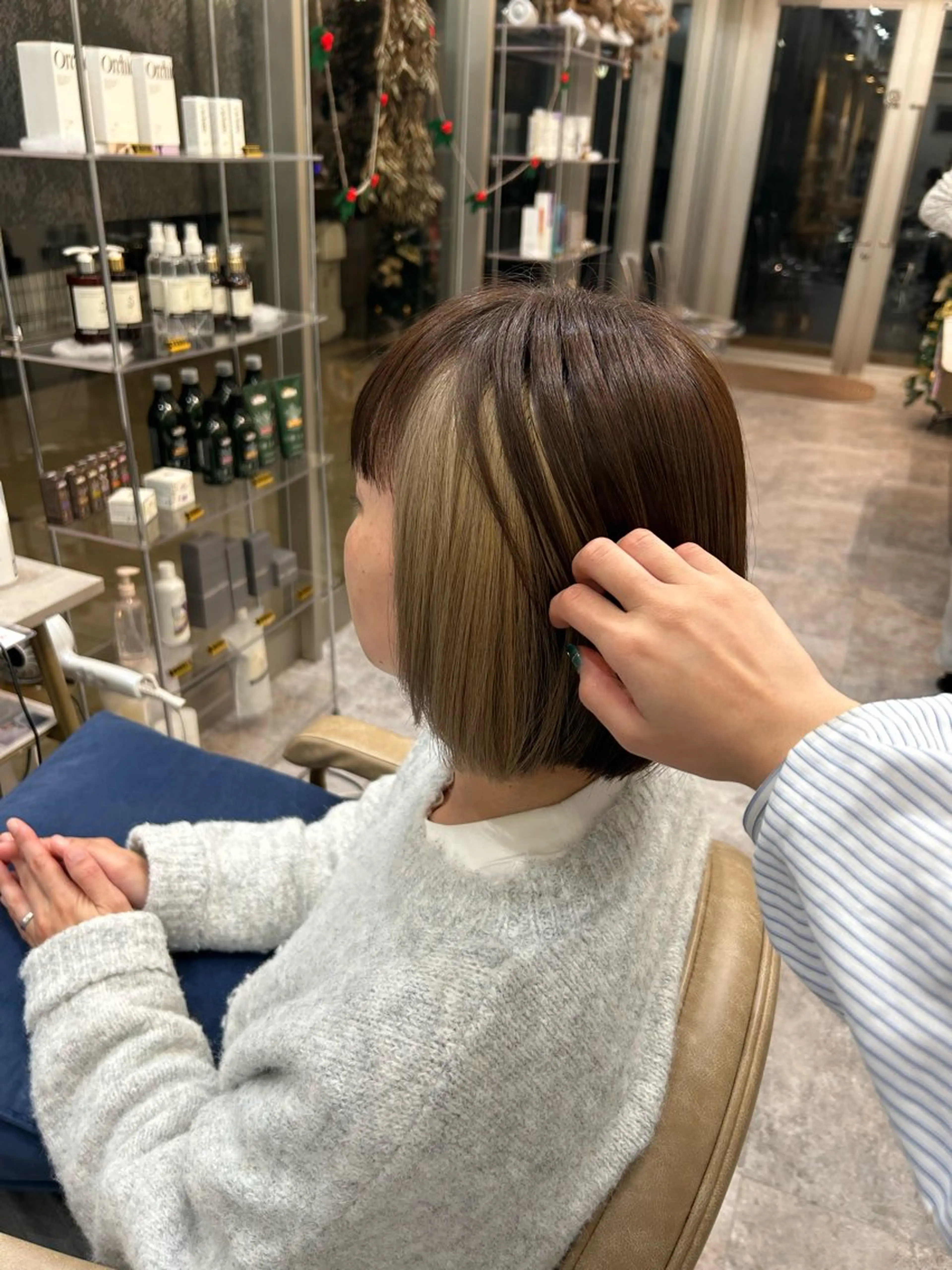 ショート カラー LOA Ririのヘアスタイル