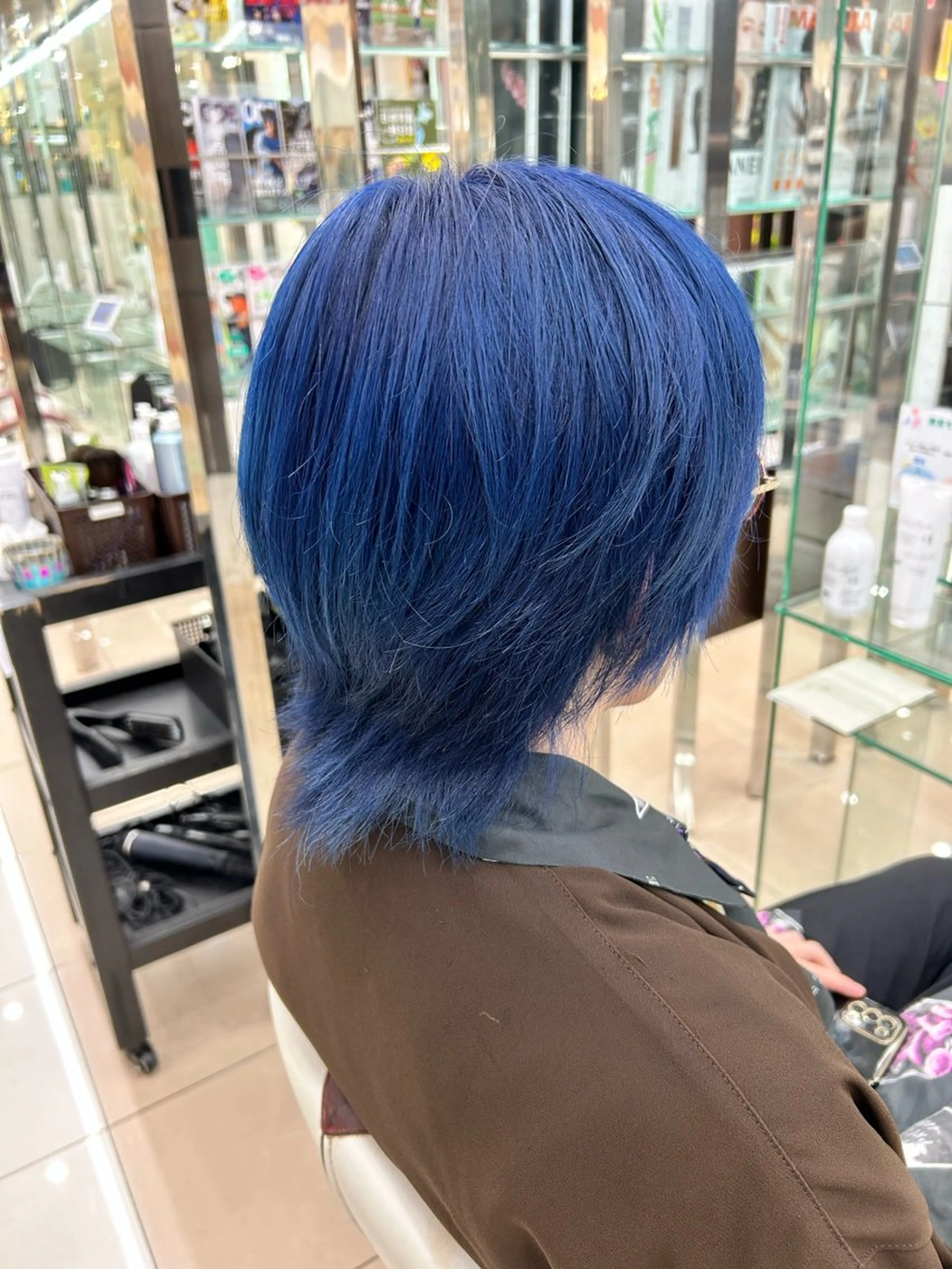 カラー ブリーチ ブルーカラー EARTH kazu🐰のヘアスタイル