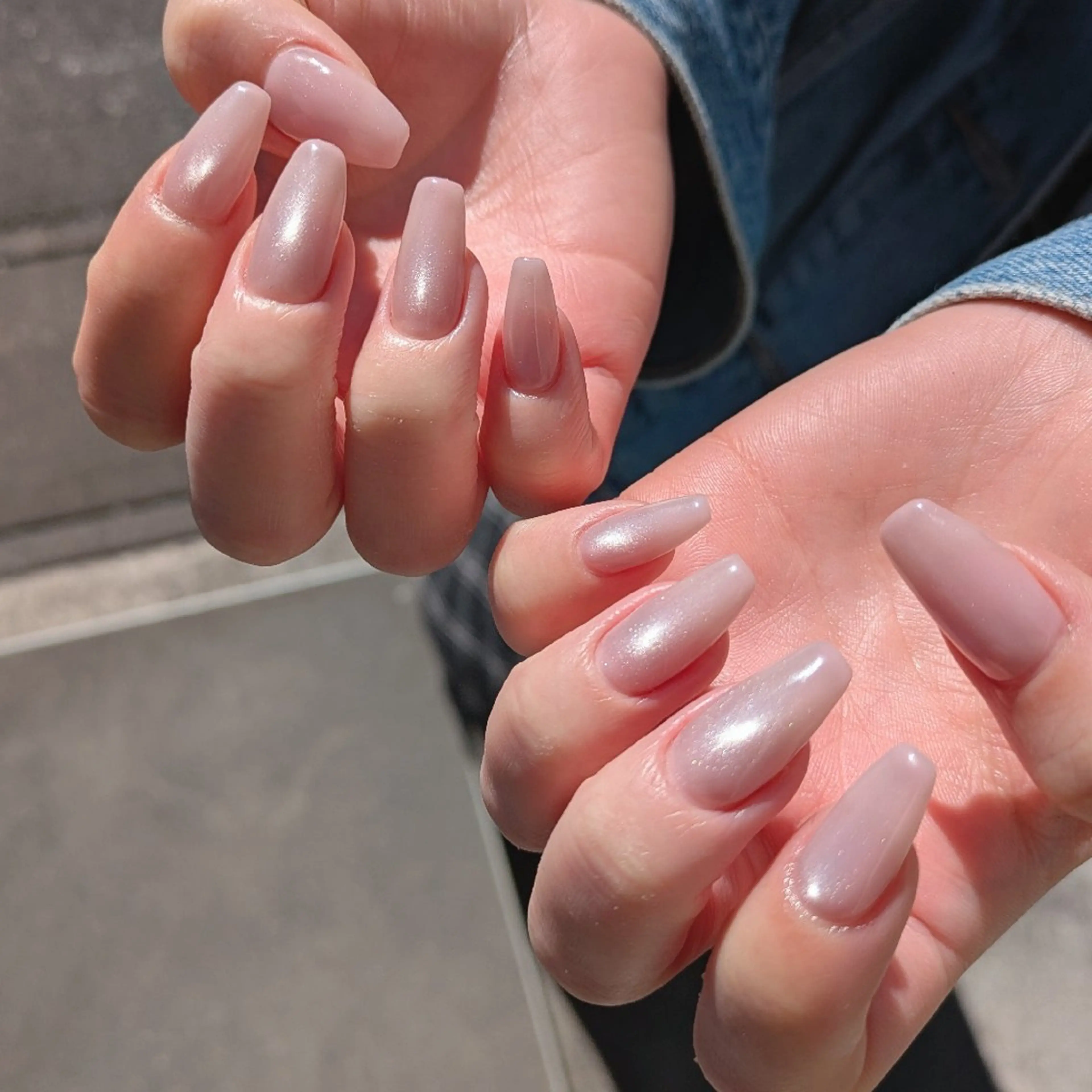 オフ無し+ベースカラー+マグネットネイルの写真