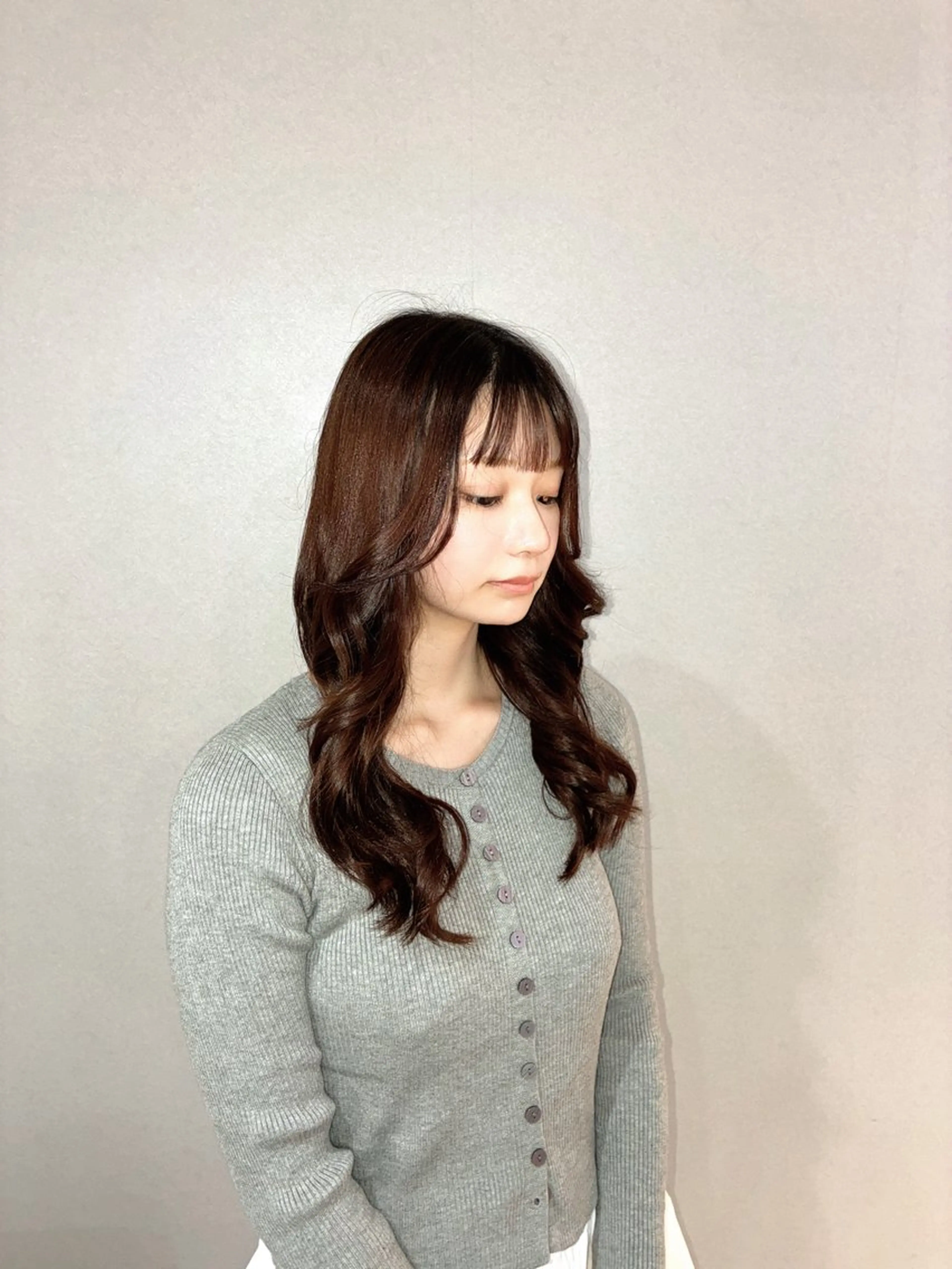 セミロング レイヤーカット ハナダ メイのヘアスタイル