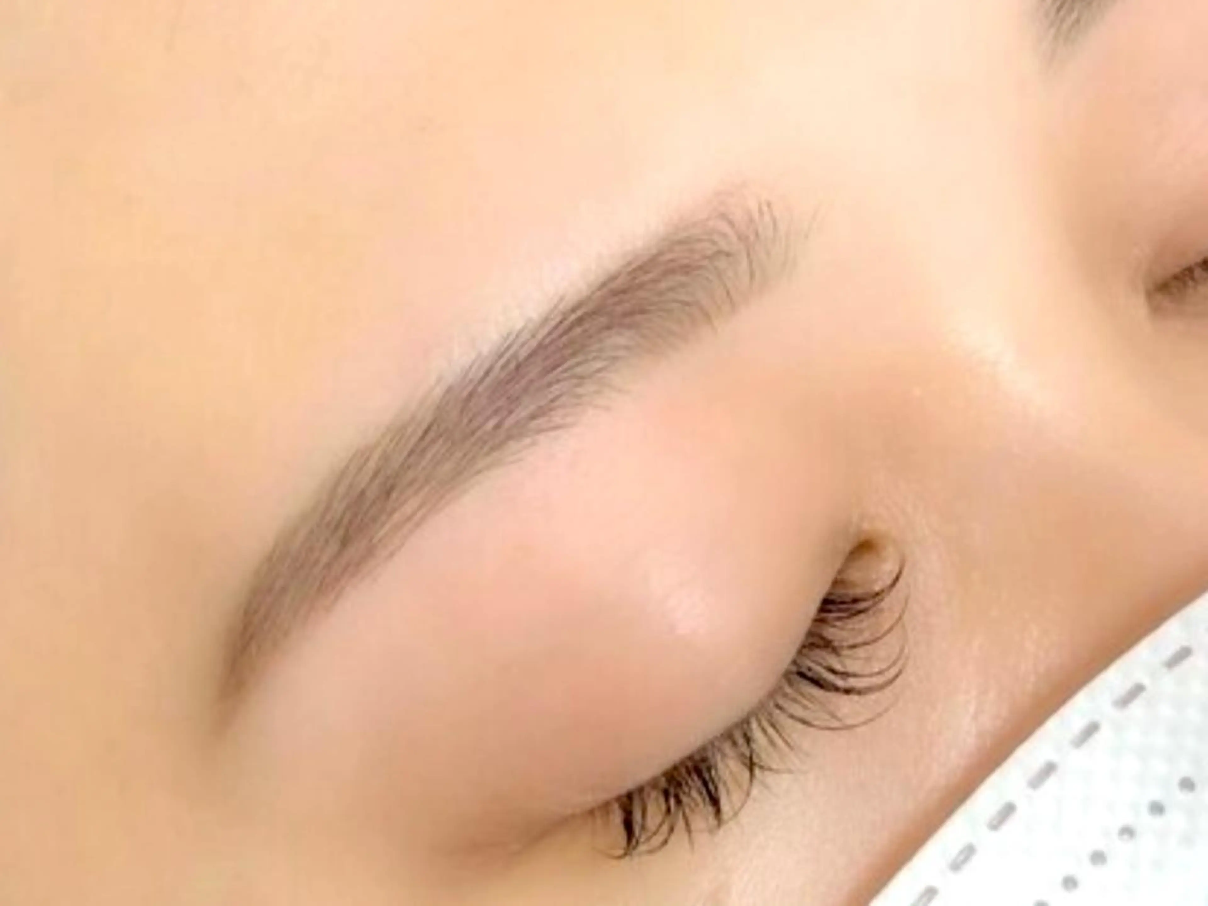 アイブロウ Vogusty's Nail 鶴見店のネイルデザイン