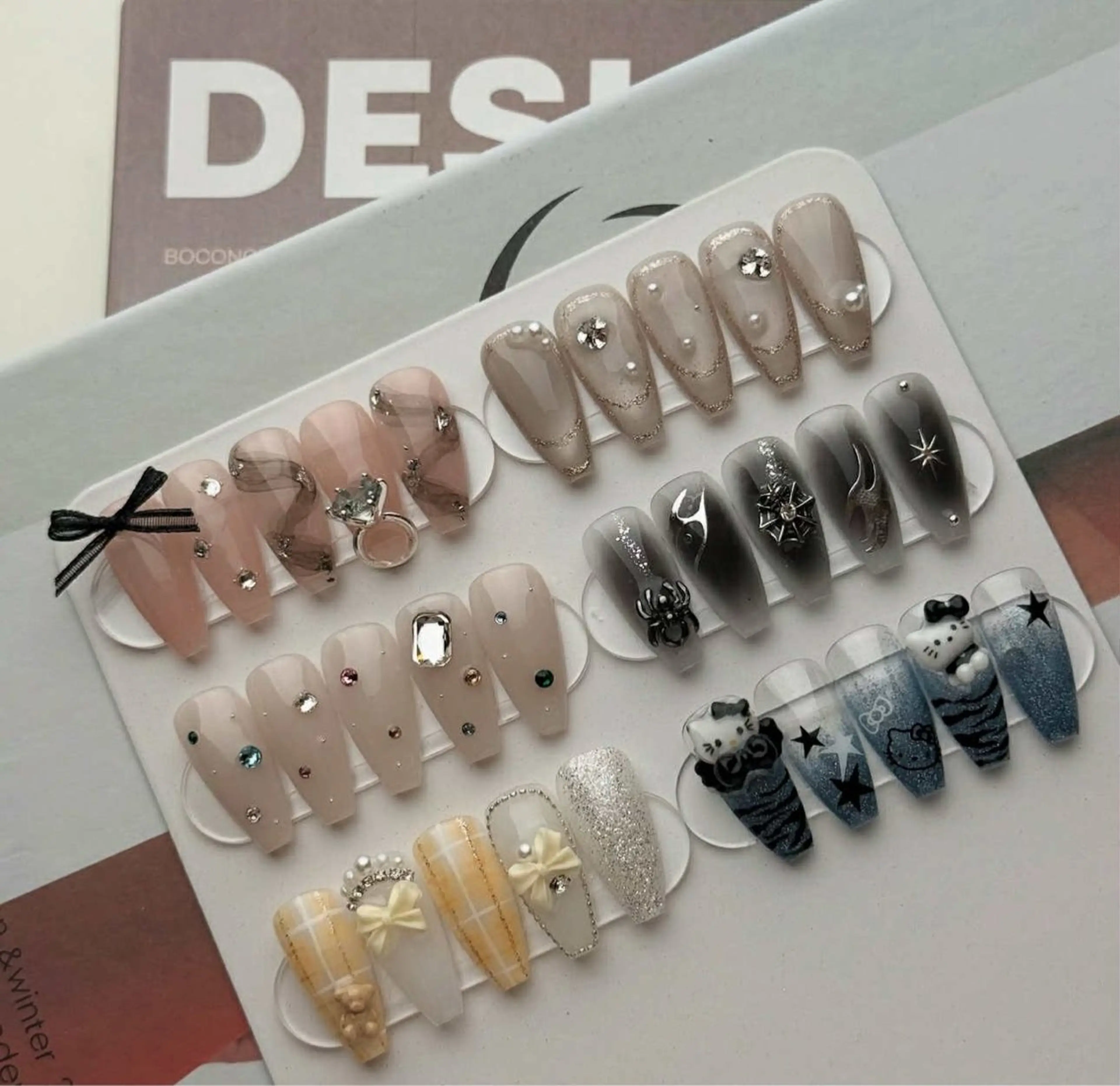 ネイル ハンドネイル ハンドケア Panda chan Novaのネイルデザイン