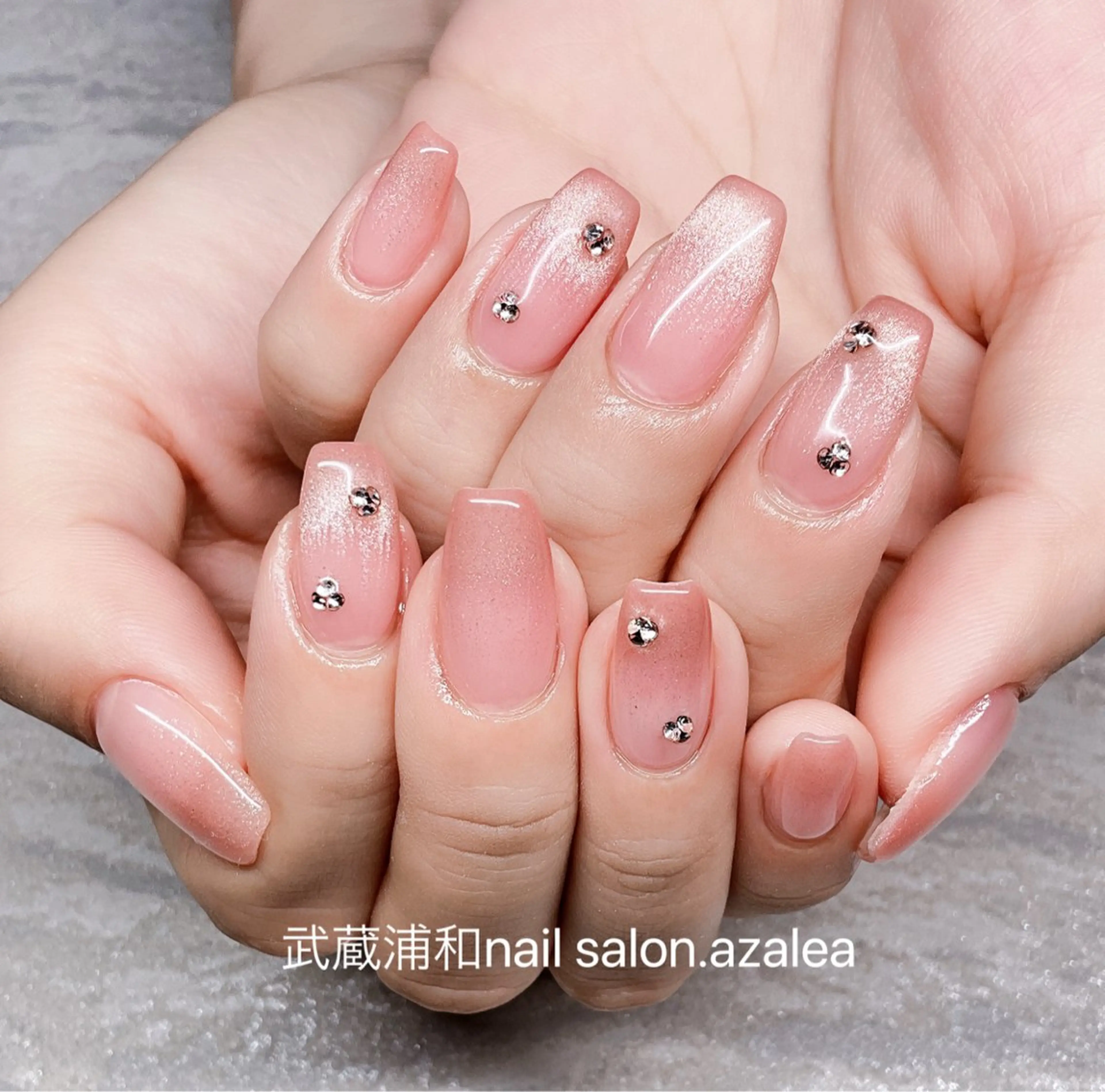 ネイル ハンドネイル R inのネイルデザイン