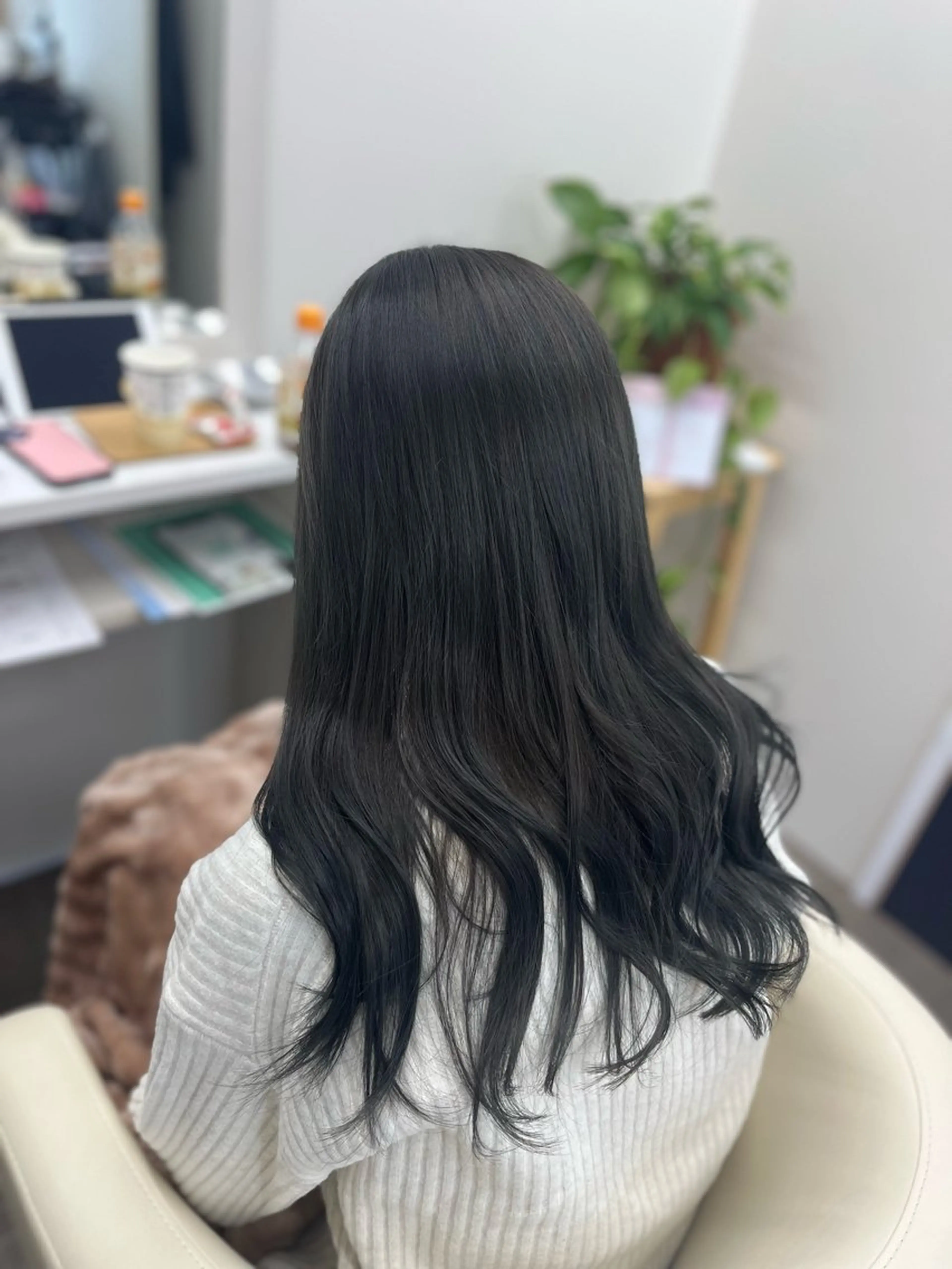 ロング カット ヘアカラー フジワラ ヤスのヘアスタイル