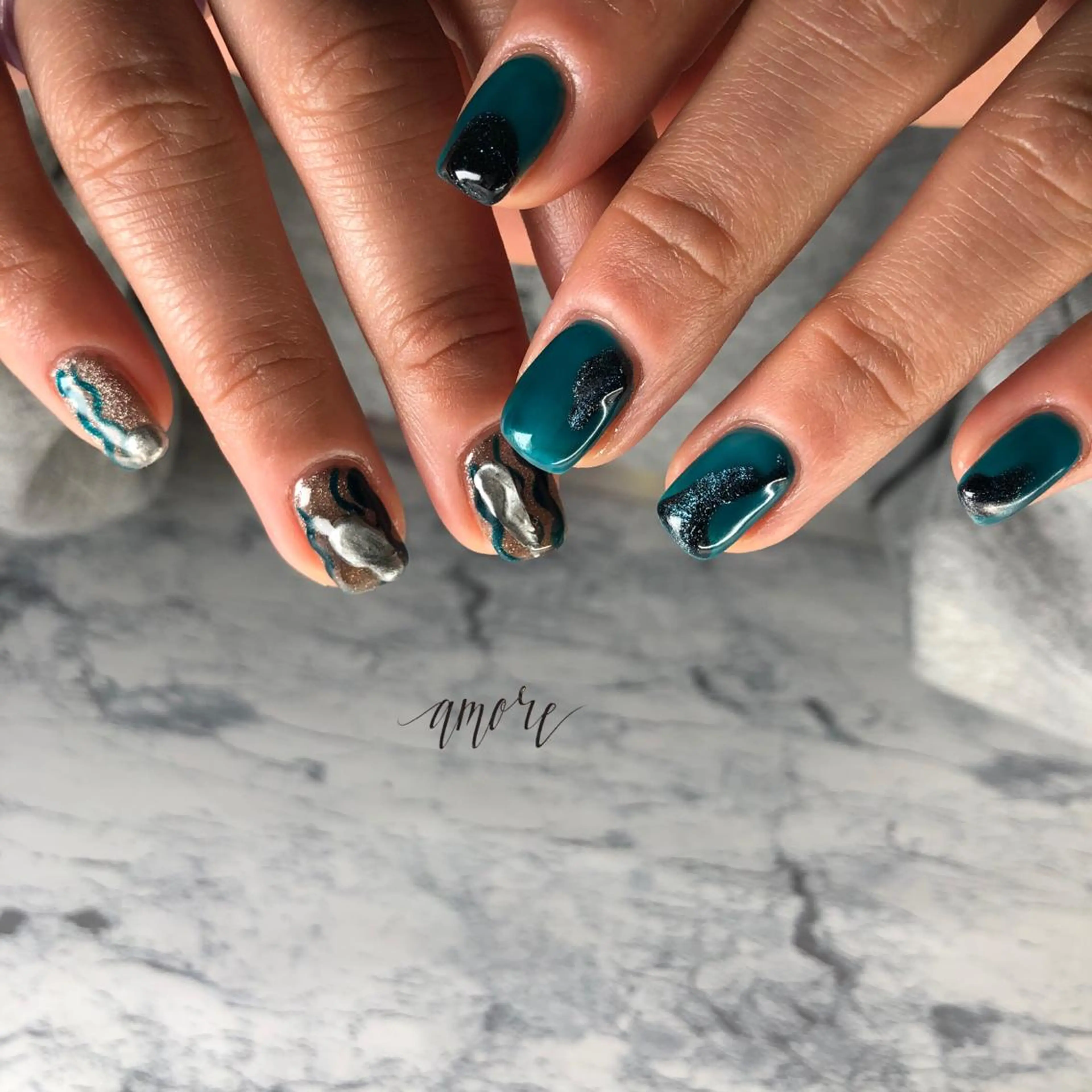 ネイル ジェルネイル 氷ネイル・うるうるネイル マグネットネイル ミラーネイル ニュアンスネイル You kyehwaのネイルデザイン