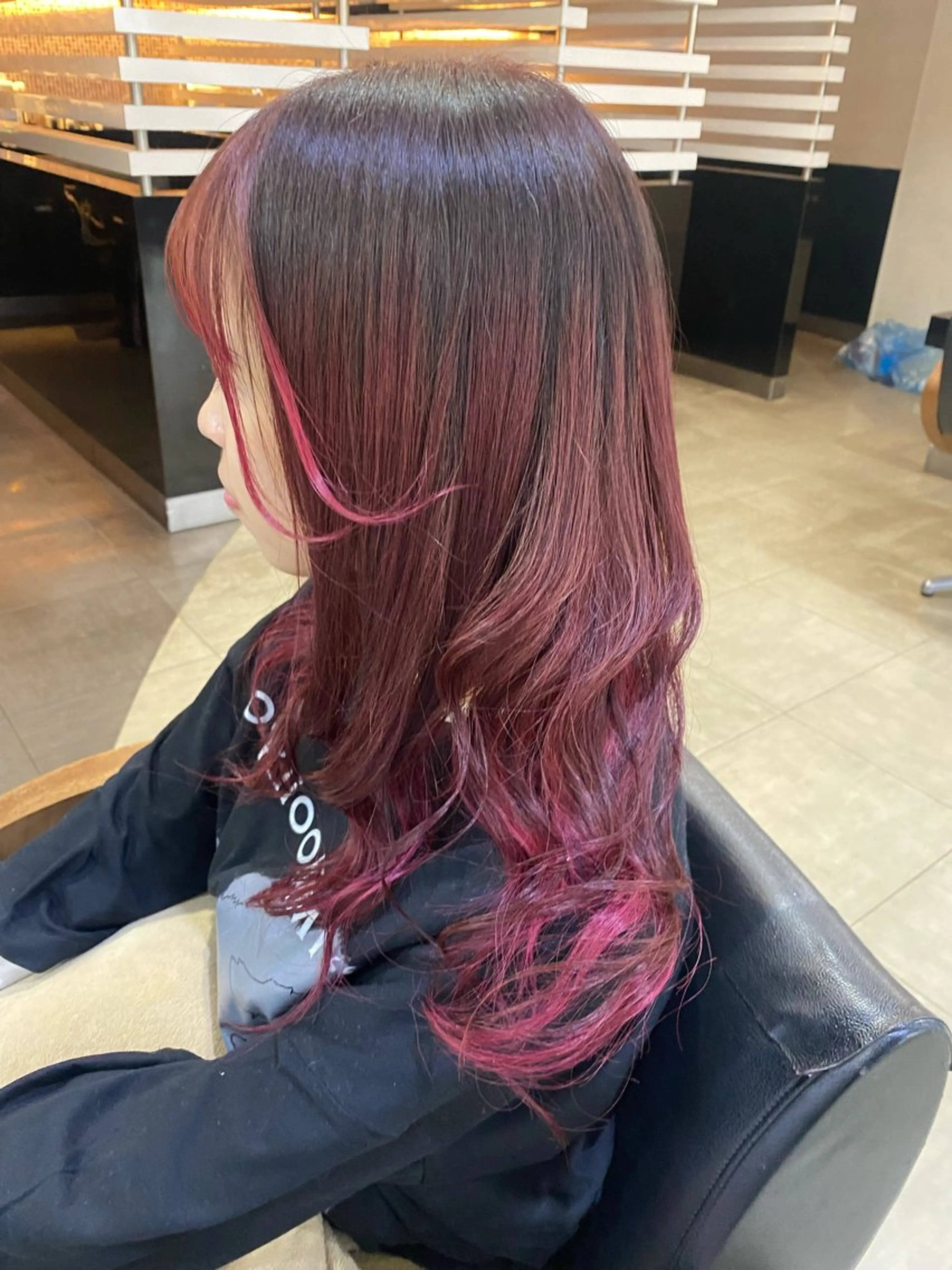セミロング カラー ヘアアレンジ デザインカラー 烏山 達也のヘアスタイル