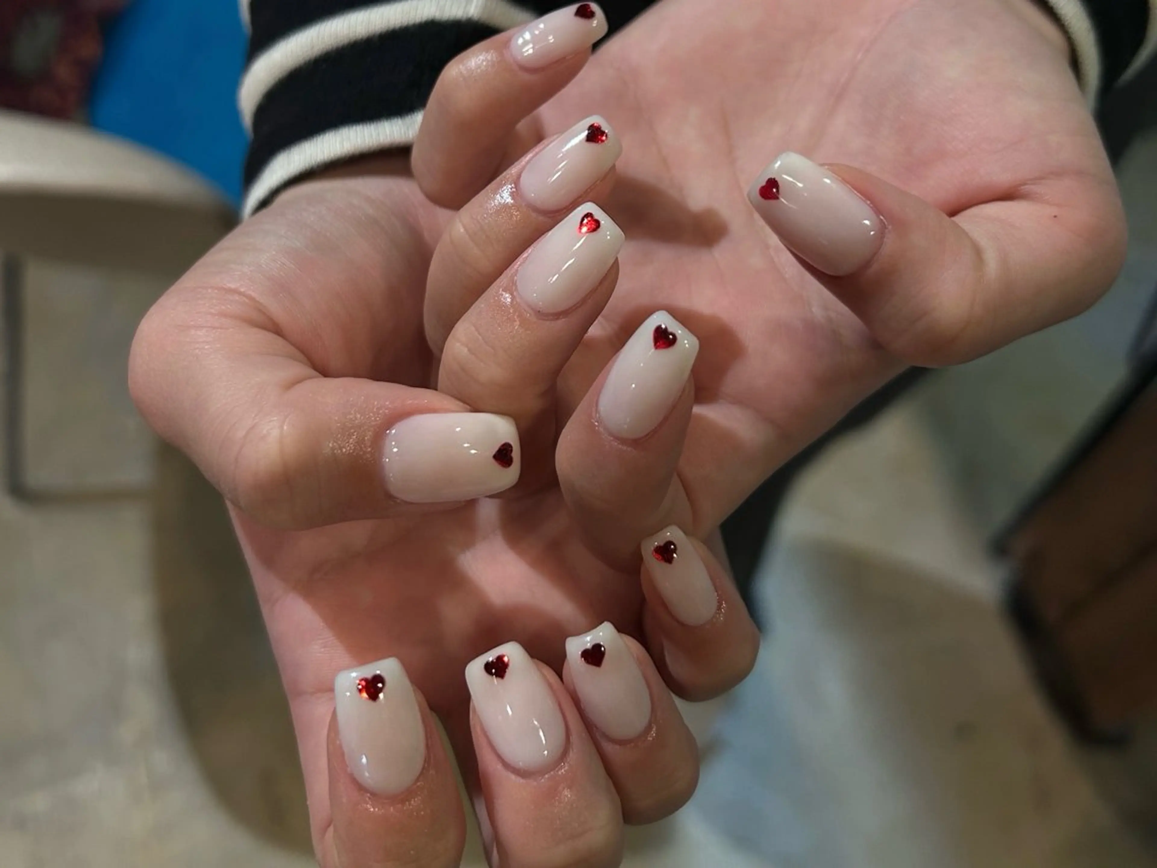 ネイル ハンドネイル キラキラオメメ みずなのネイルデザイン