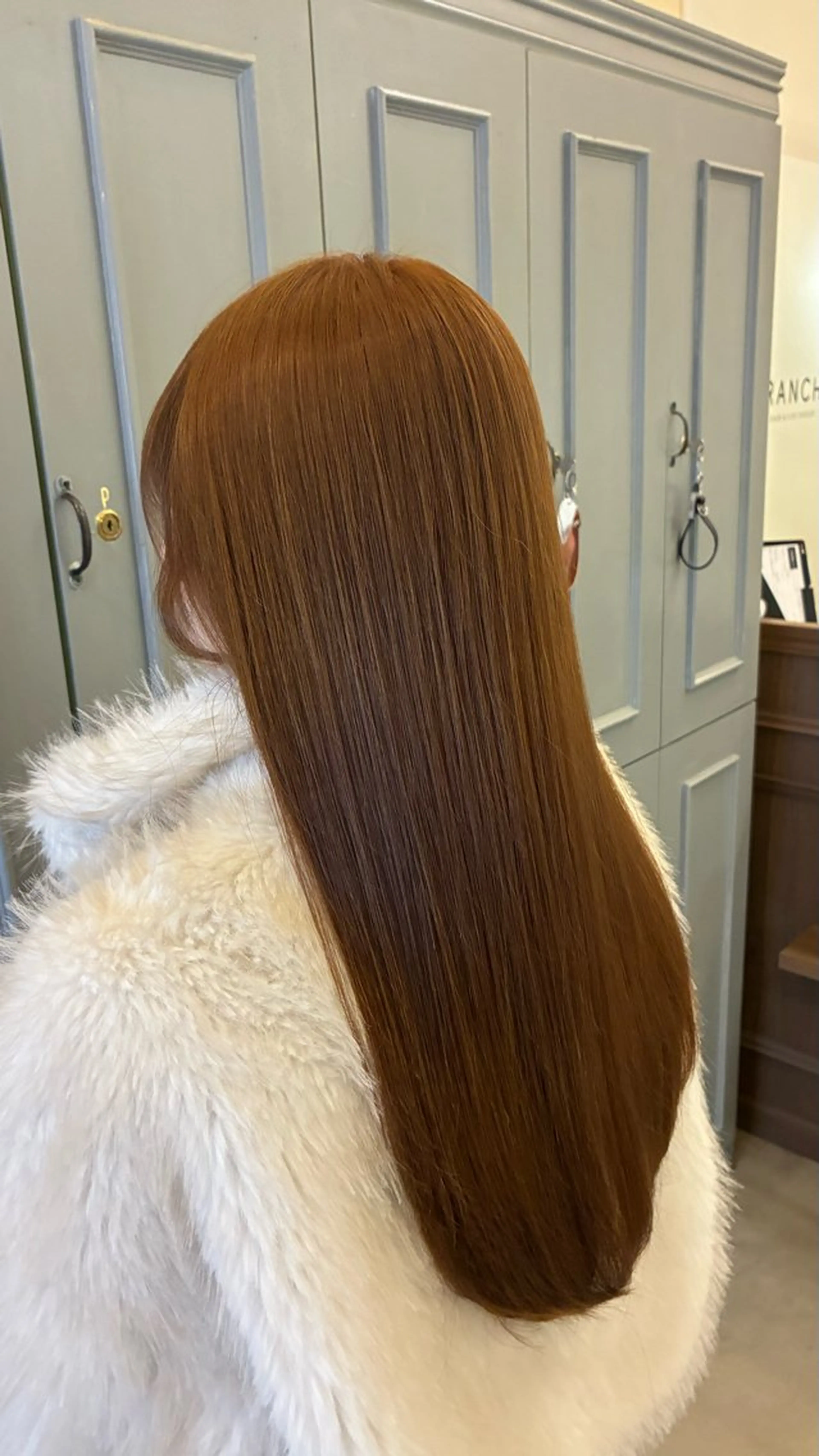 ロング ⭐️いおり⭐️ ✨透明感カラー✨のヘアスタイル