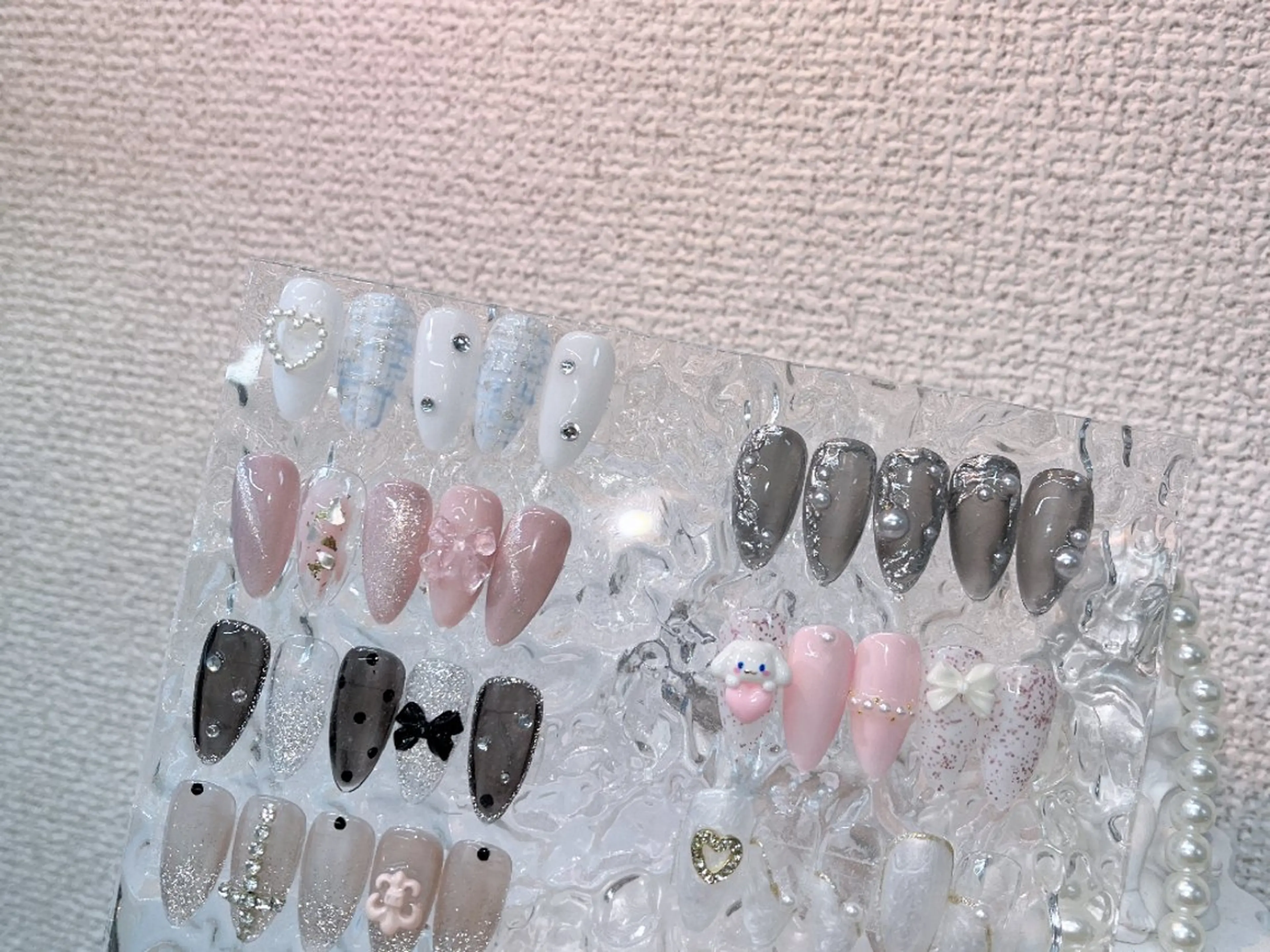 ネイル ハンドネイル グロー ネイルのネイルデザイン