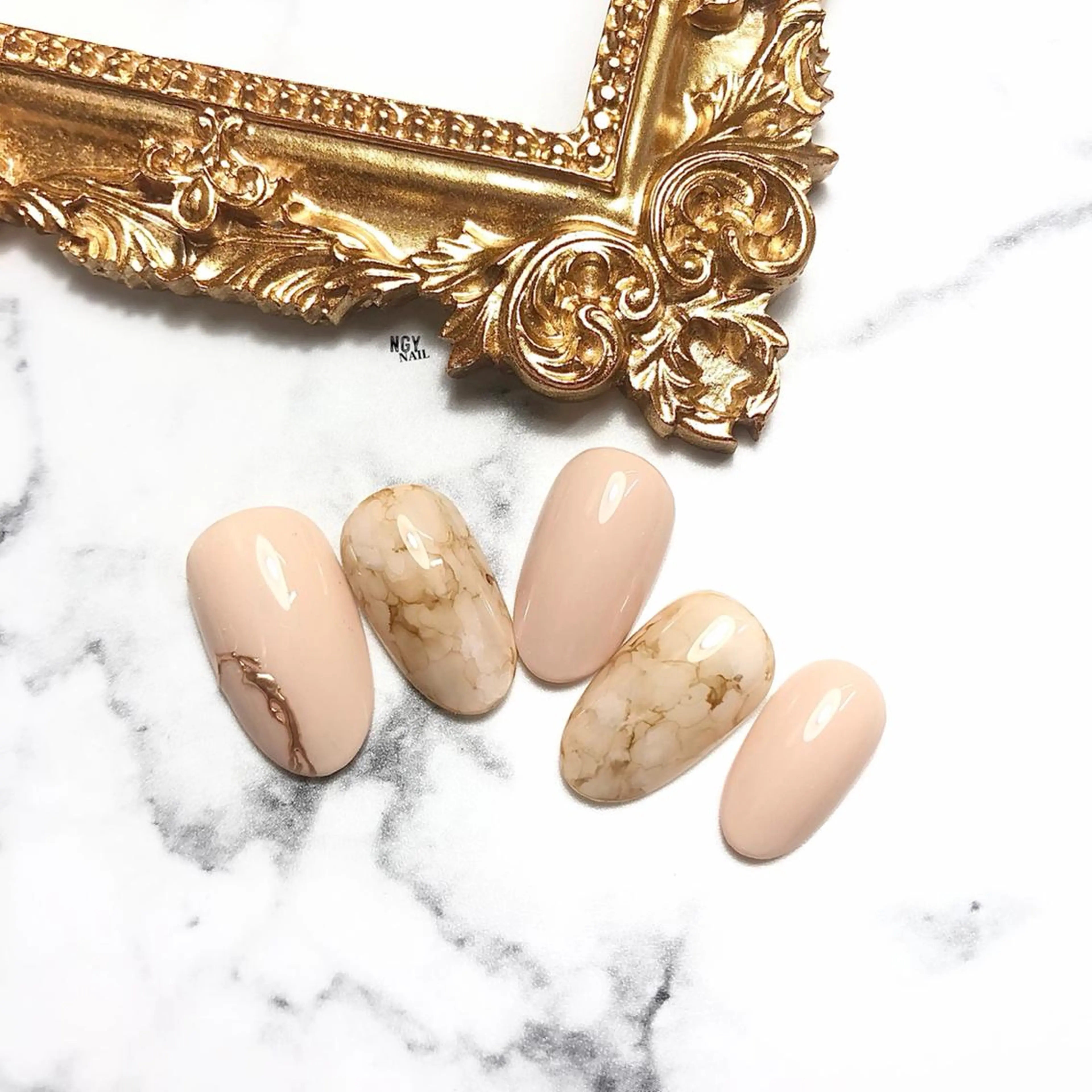 ネイル アートネイル 大理石ネイル(マーブル) ミラーネイル ニュアンスネイル パステルネイル ハンドネイル NAIL NOWのネイルデザイン