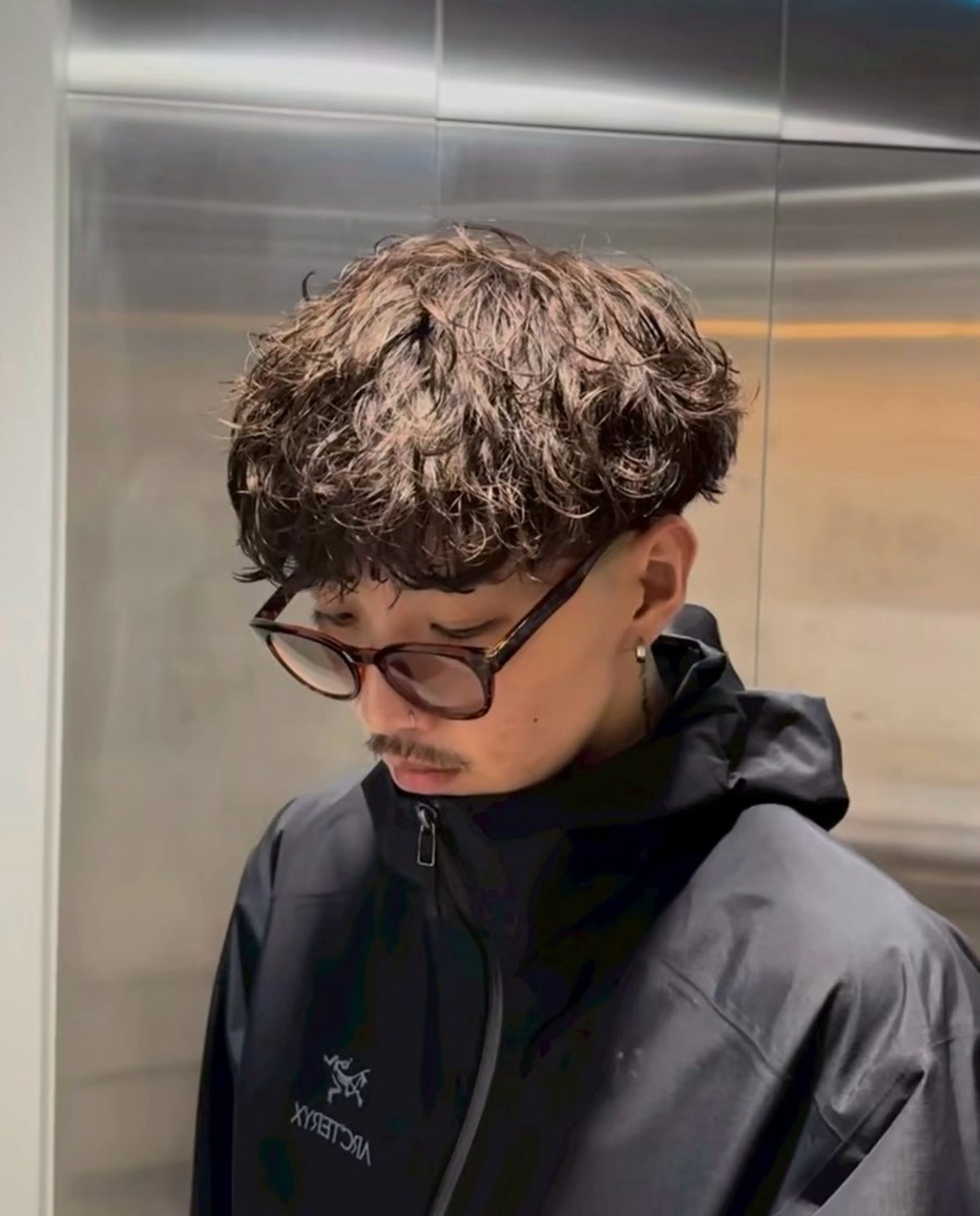 ショート カラー メンズ 円城寺 航のヘアスタイル