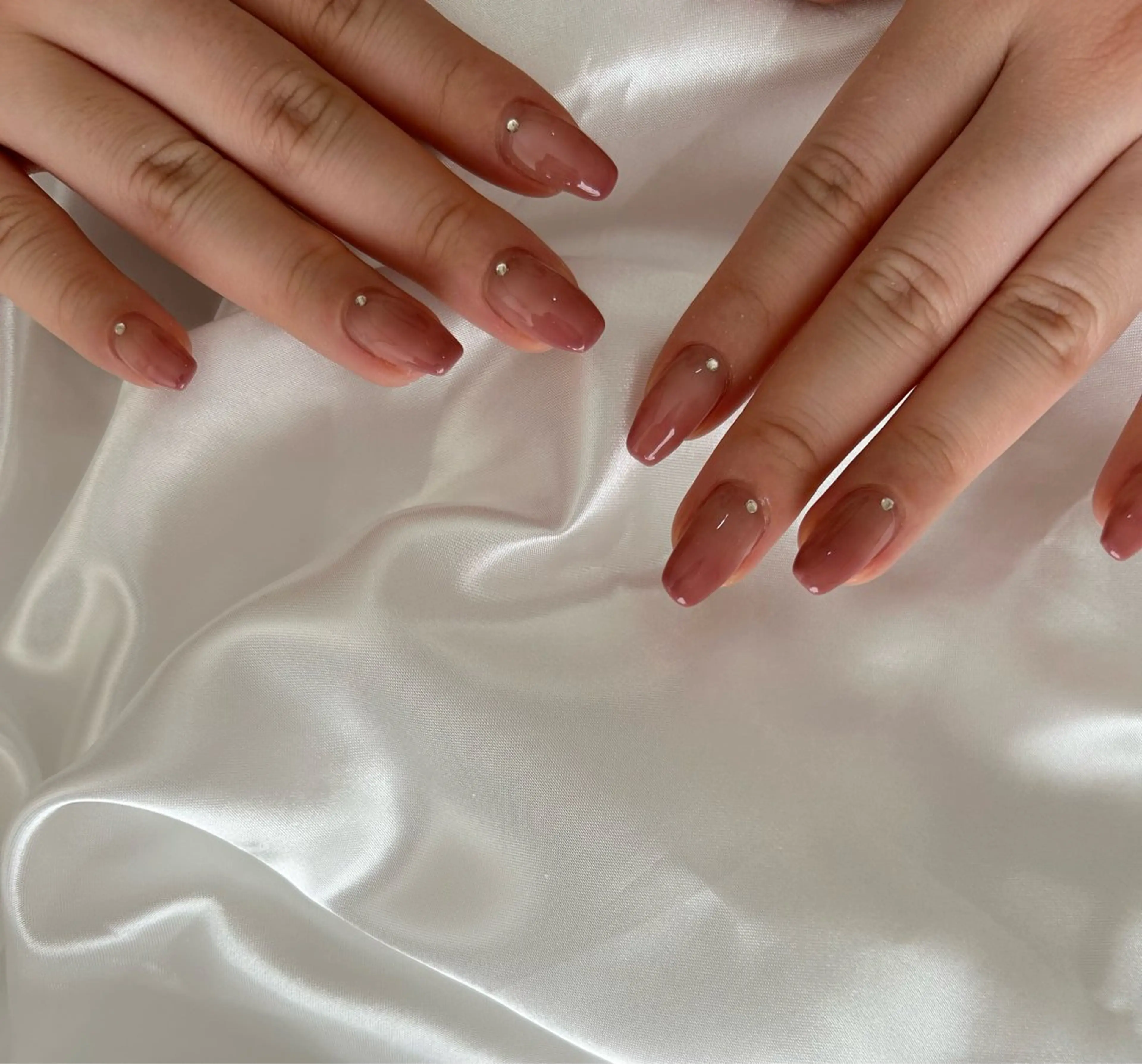 ネイル ストーンネイル ハンドネイル Bi_nail. yuuのネイルデザイン