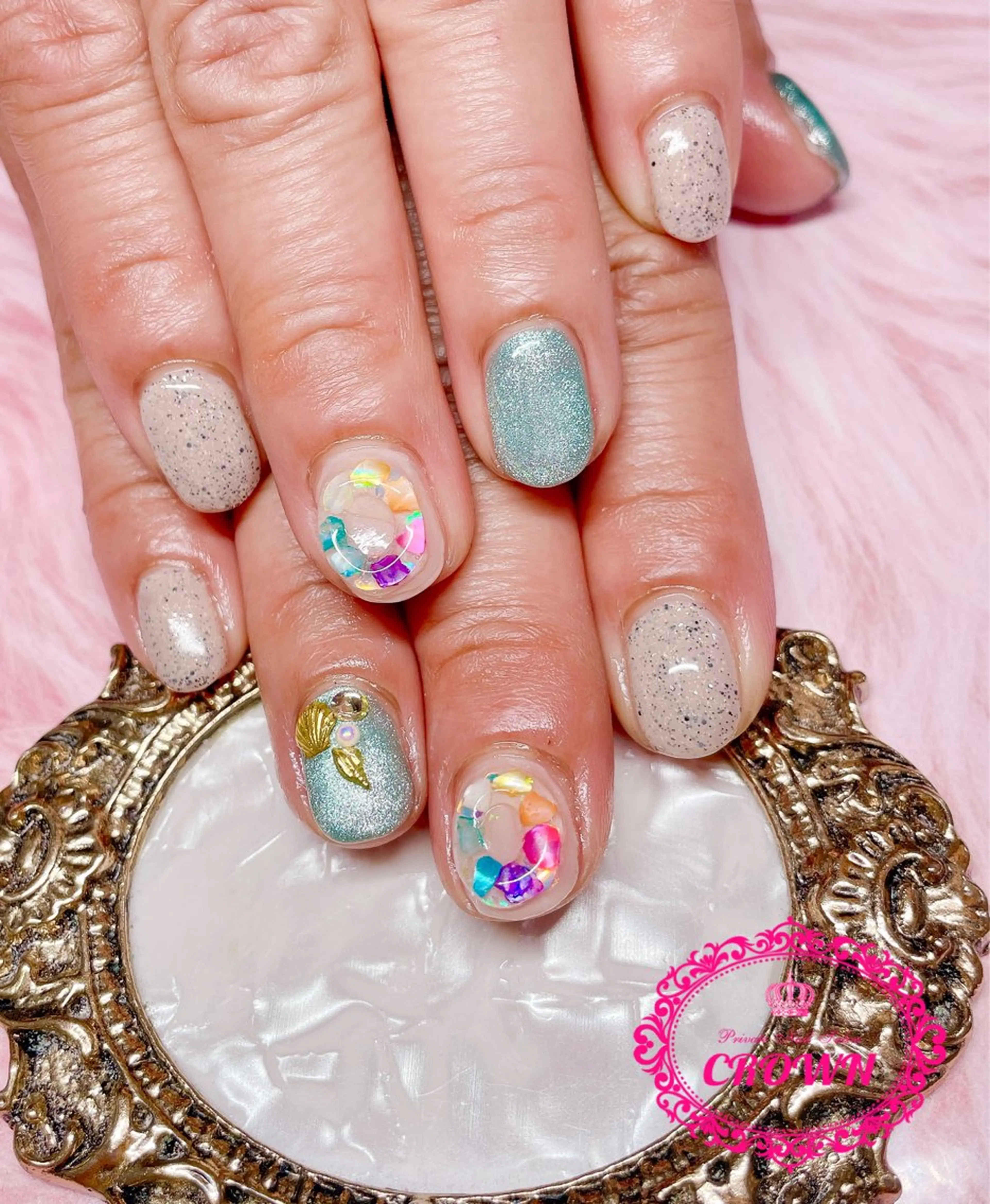 ネイル CROWN プライベートサロンのネイルデザイン