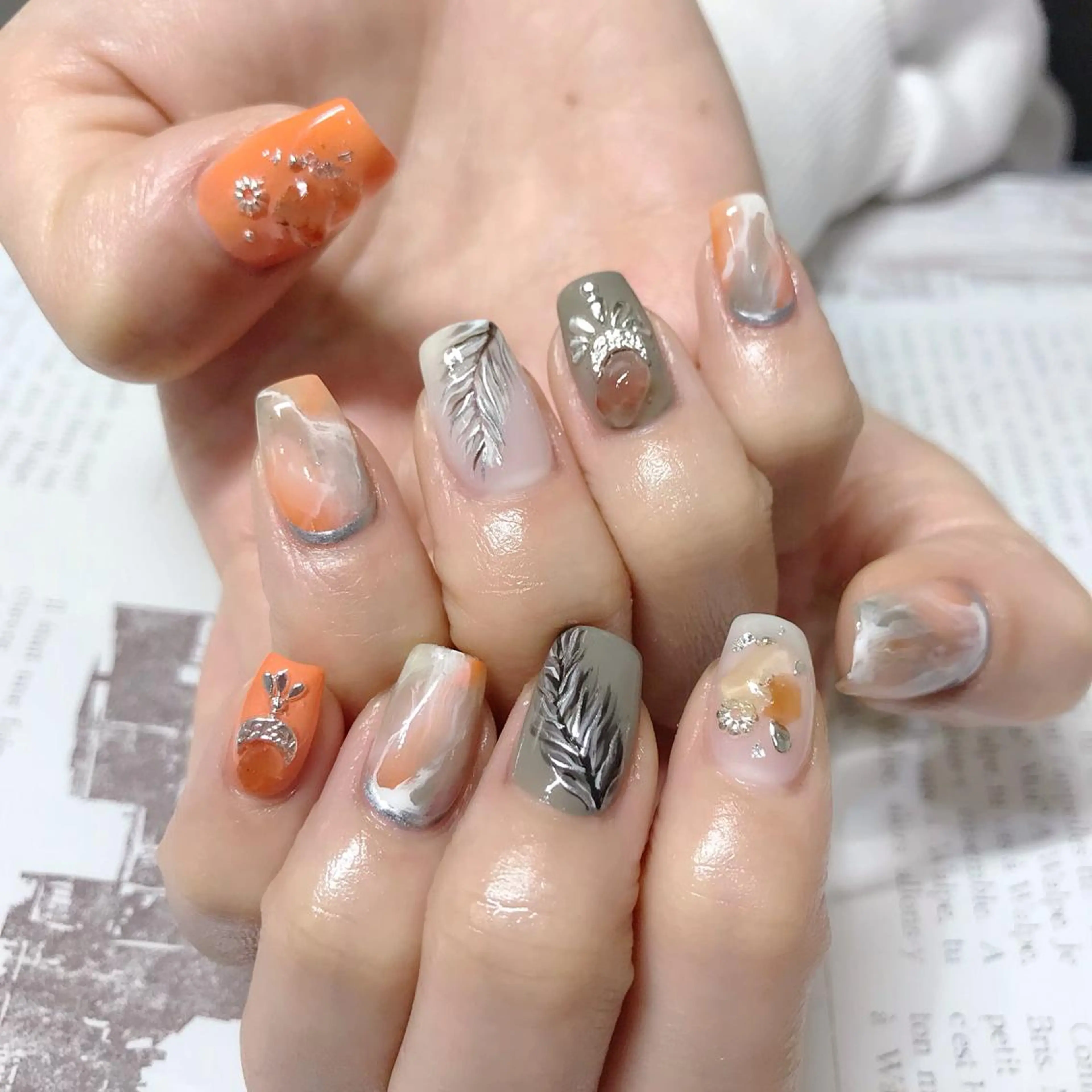 ネイル elu ：nail＆eyeのネイルデザイン