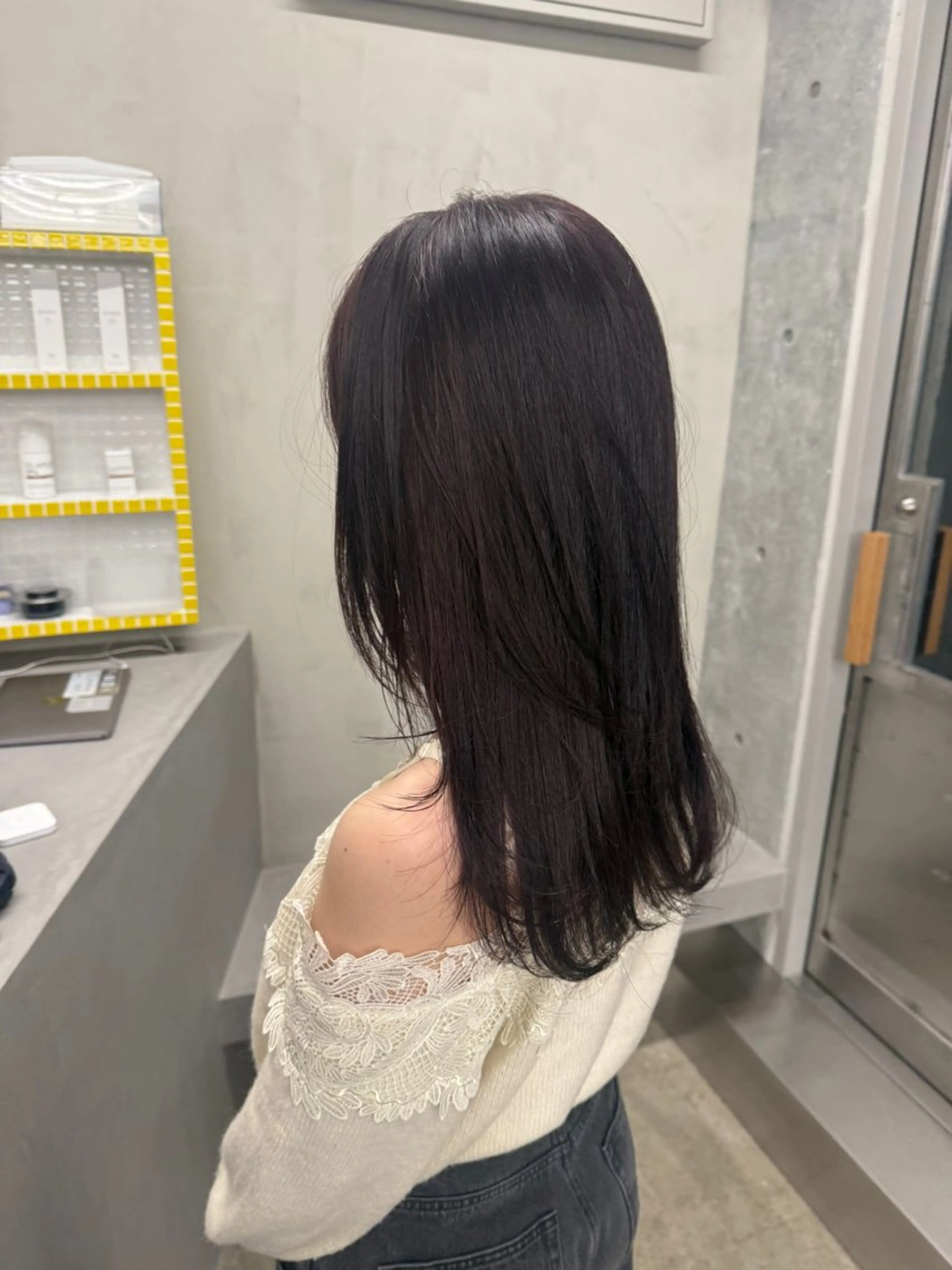 ロング カラー ロングレイヤー ベージュカラー ブリーチ 透明感カラー ディープラベンダー カット ヘアカラー 誰より丁寧なカット/ 小林輝/レイヤーのヘアスタイル