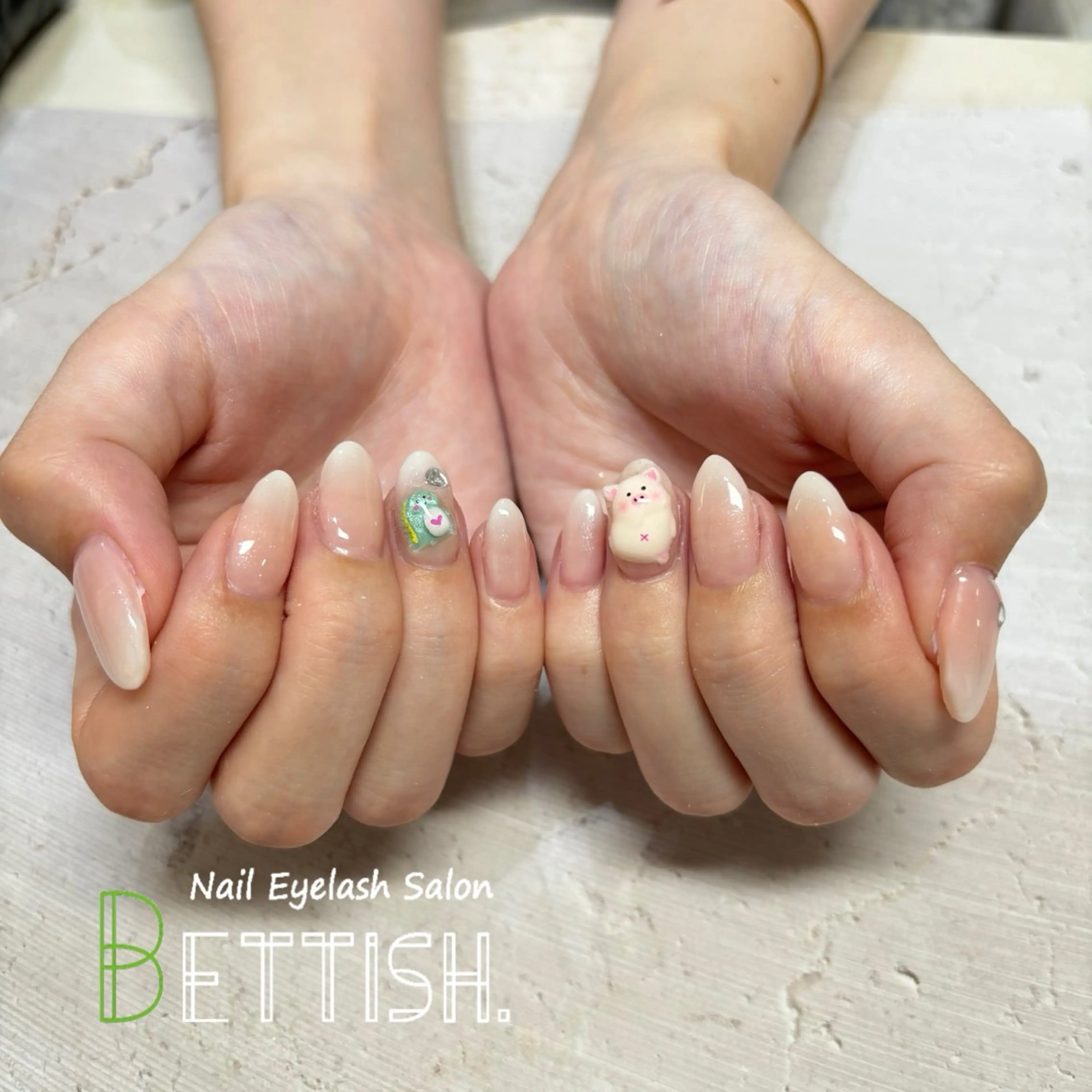 ネイル NiuShe SERIのネイルデザイン