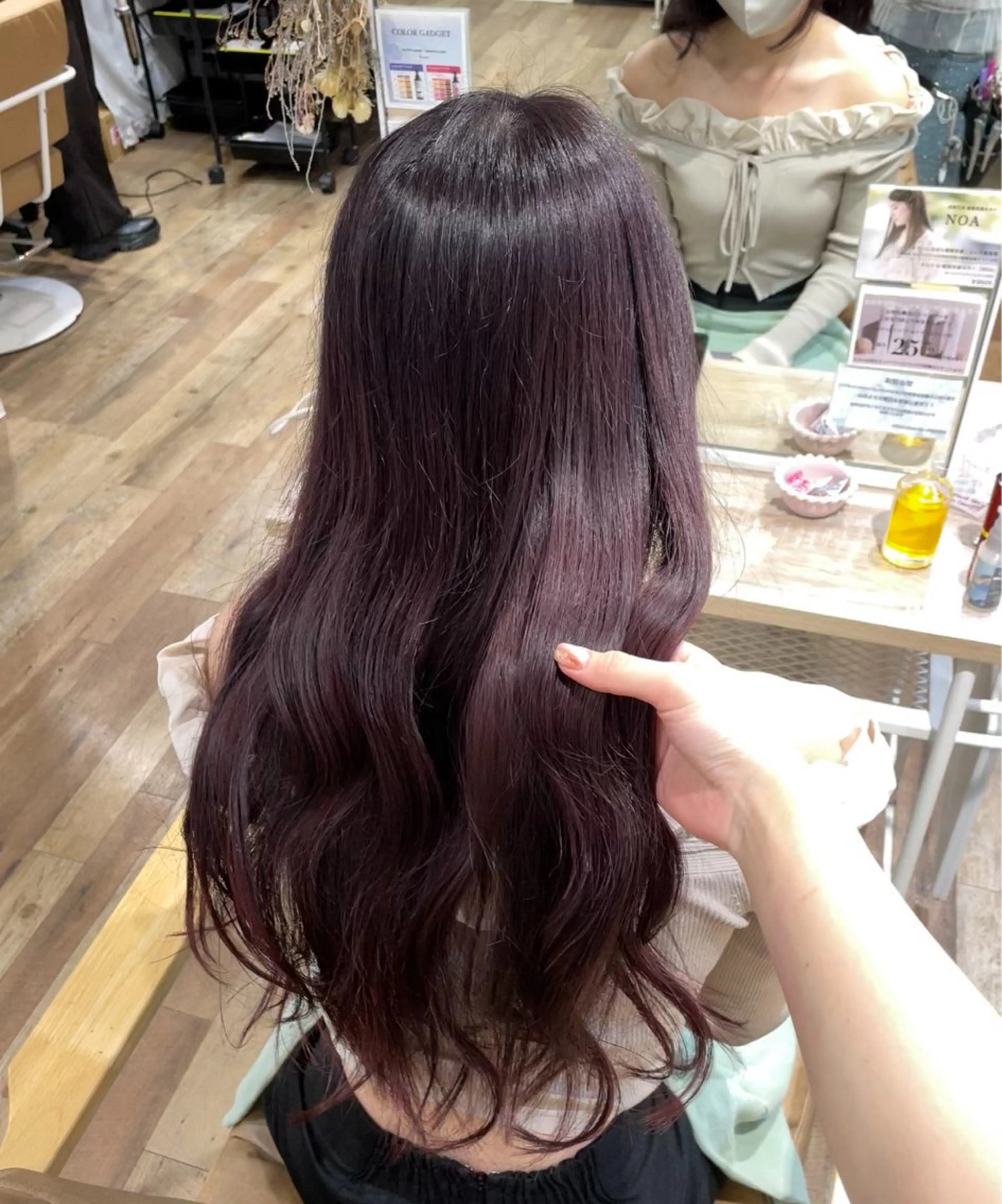 ロング カット ヘアカラー トリートメント ピンク・ラベンダー/ レイヤー/NANAのヘアスタイル