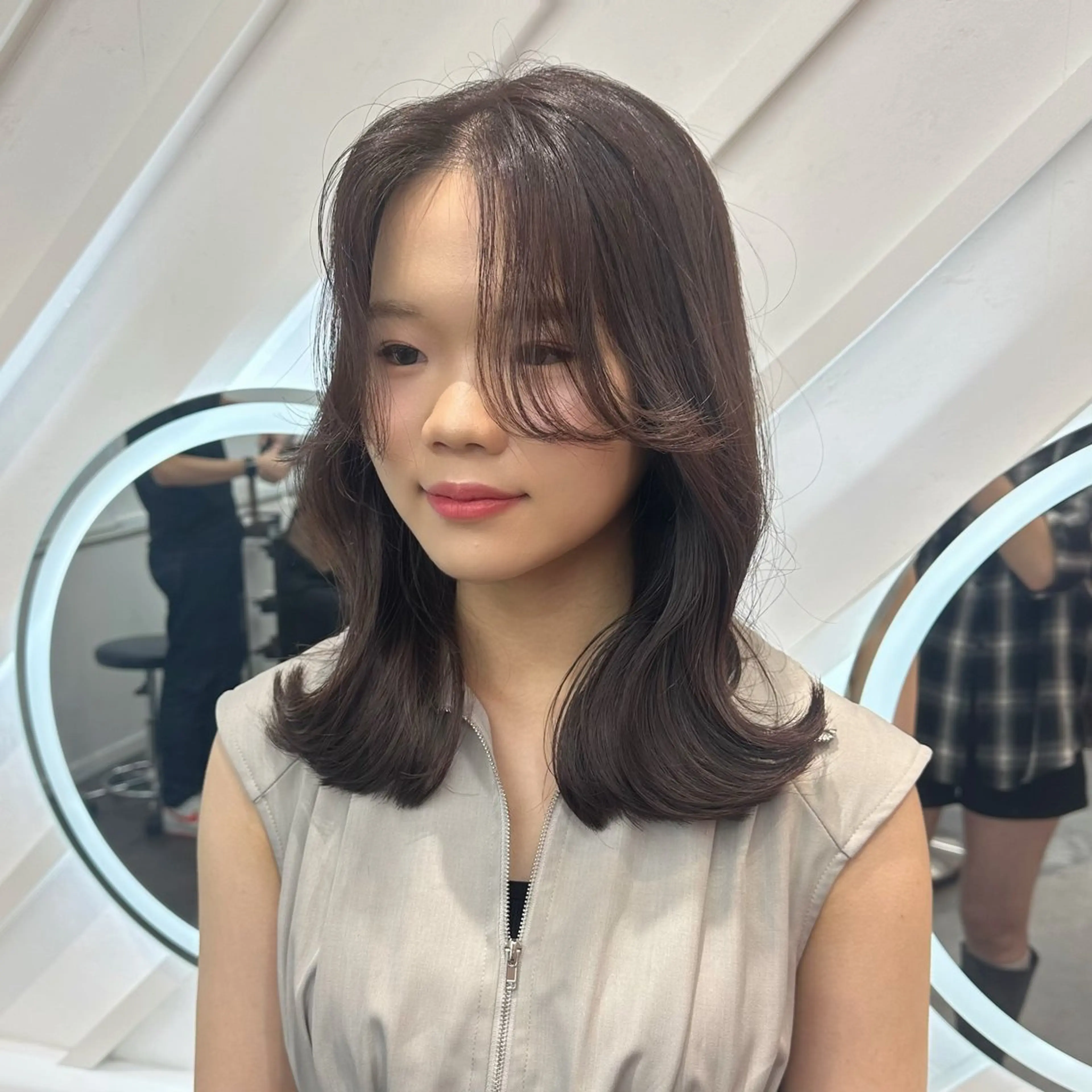 ミディアム カラー カット ヘアカラー トリートメント 原宿/韓国ボブ /くびれボブ/優希のヘアスタイル