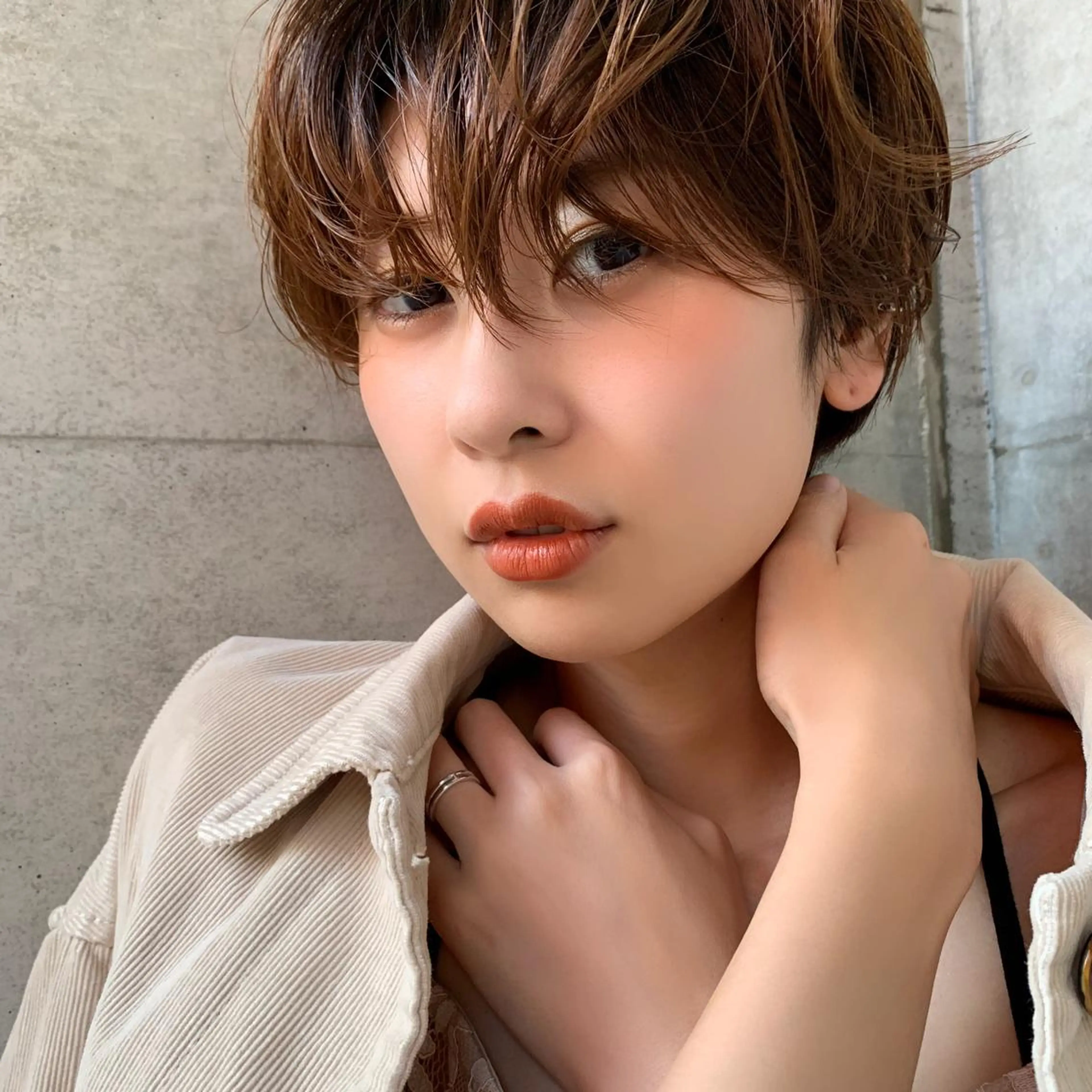 ショート カラー ショートヘア 薬院:今泉/上川美幸 ボブ/顔周りレイヤーのヘアスタイル