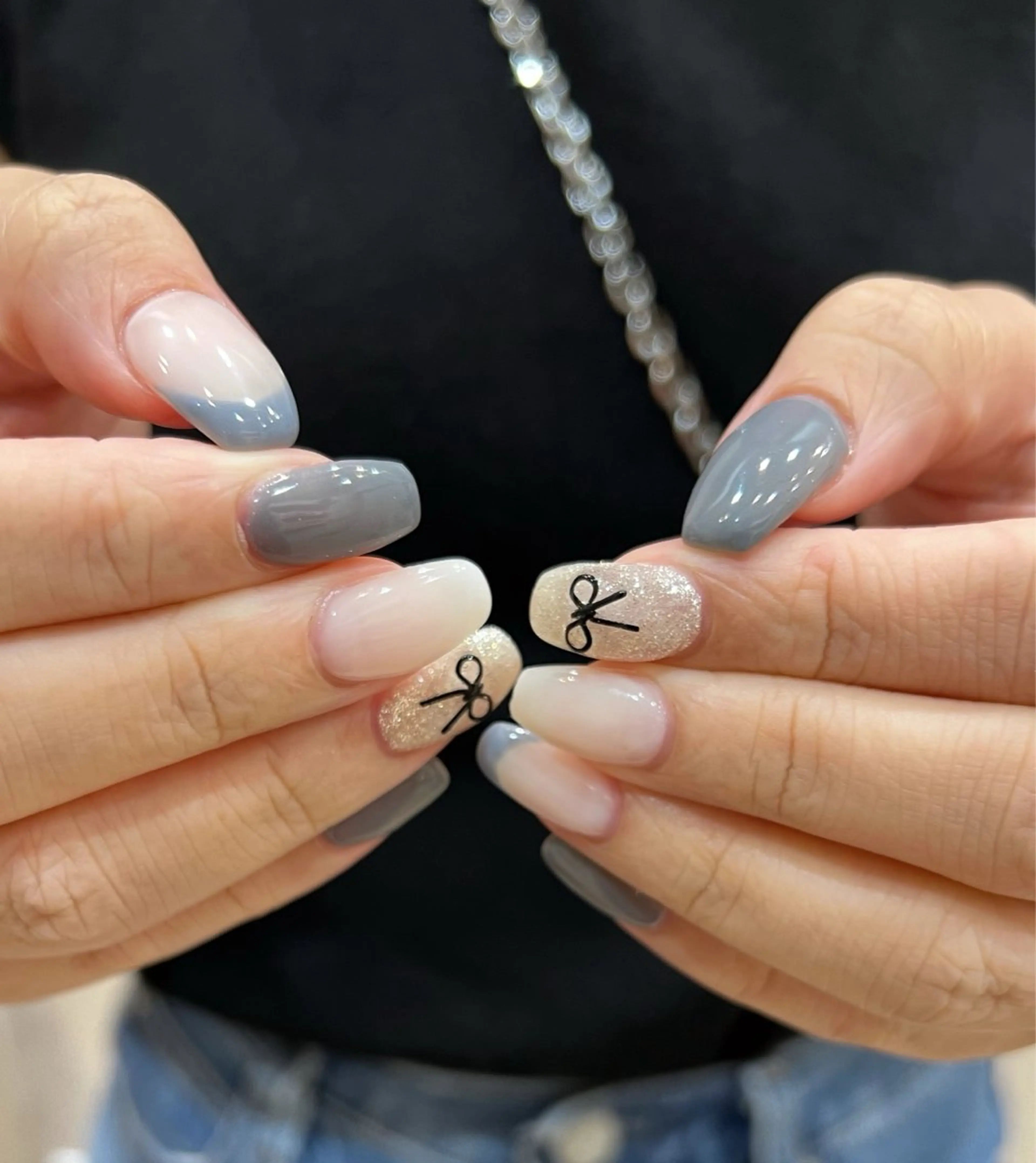 ネイル リボン ハンドネイル ヘアメイクネイリスト 💄💅hidemiのヘアスタイル