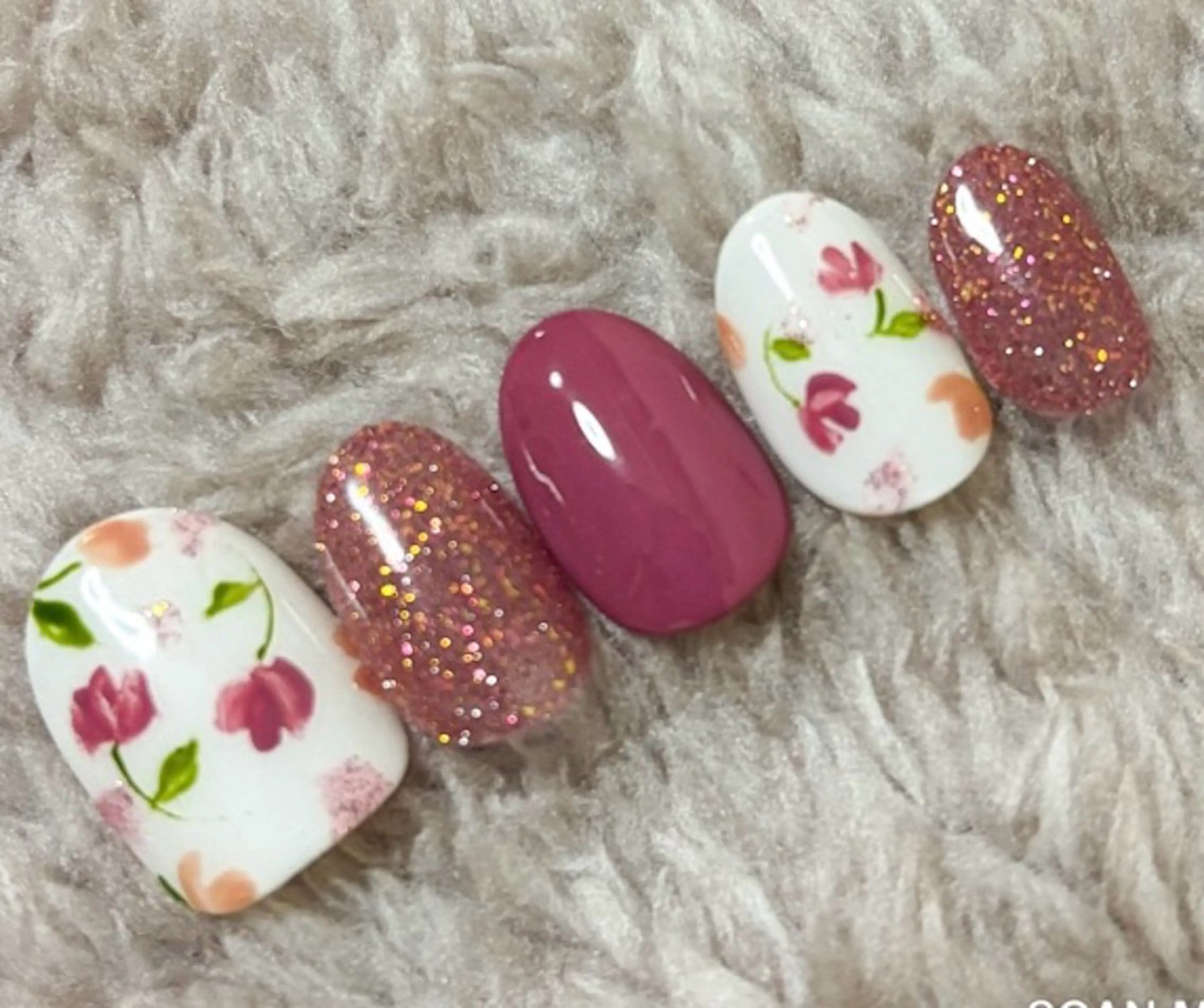 オフ無料🌷春のフラワーネイル①の写真