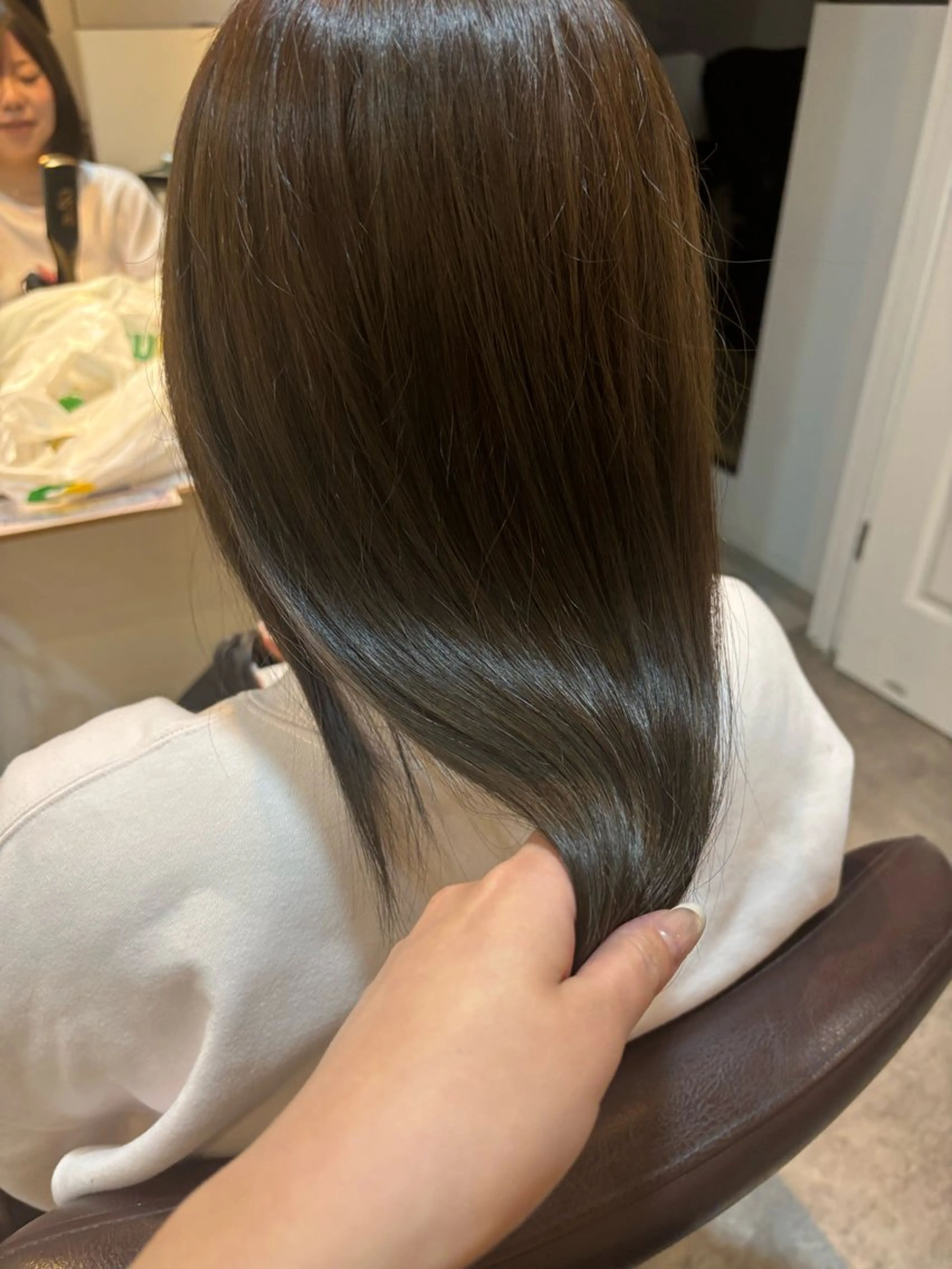 ロング カラー ダブルカラー ハイトーンカラー ボブ 顔周りカット 髪質改善 カット ヘアカラー RISE SWELL 江坂momoneのヘアスタイル